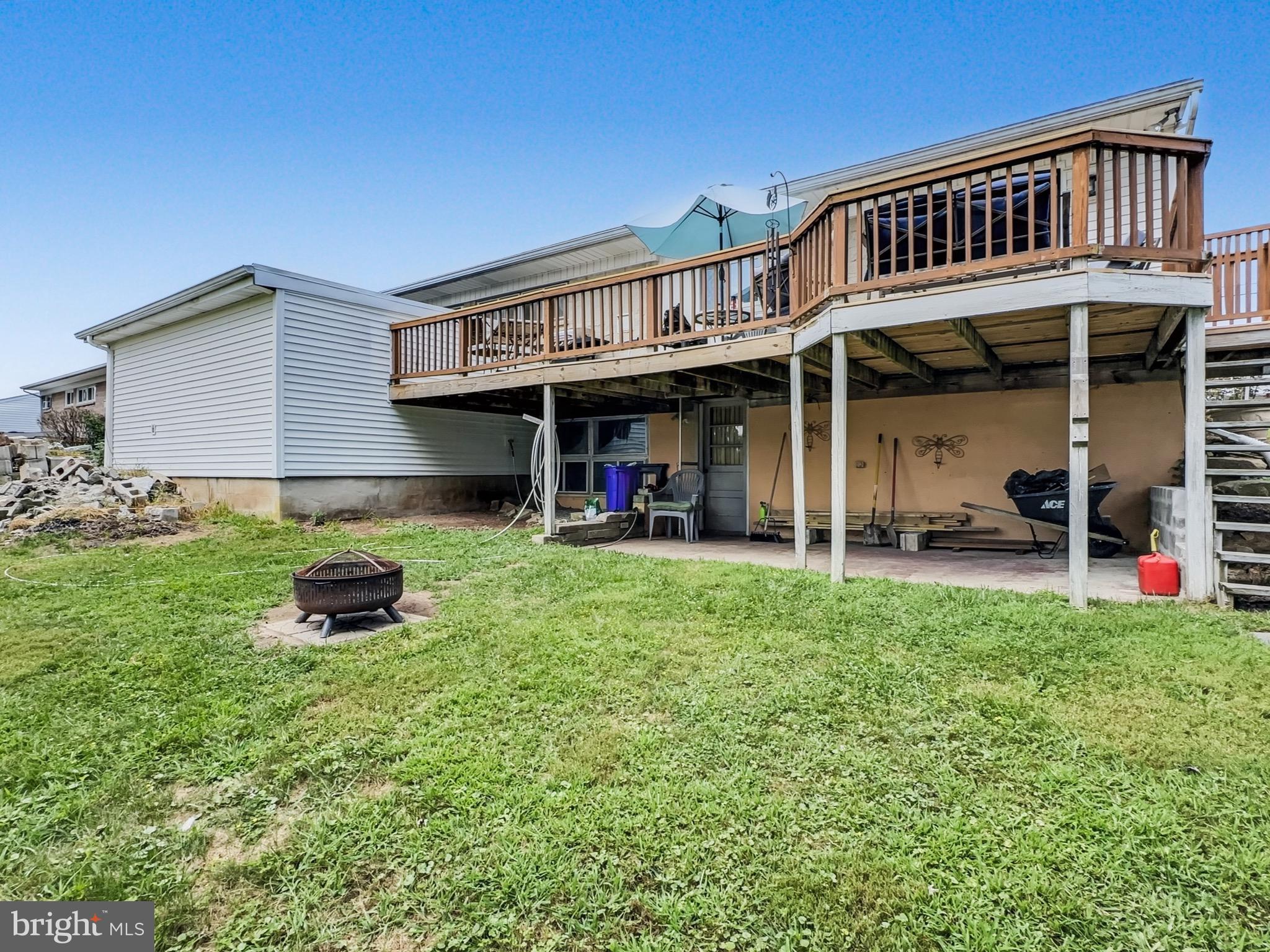 2482 BERKSHIRE LANE