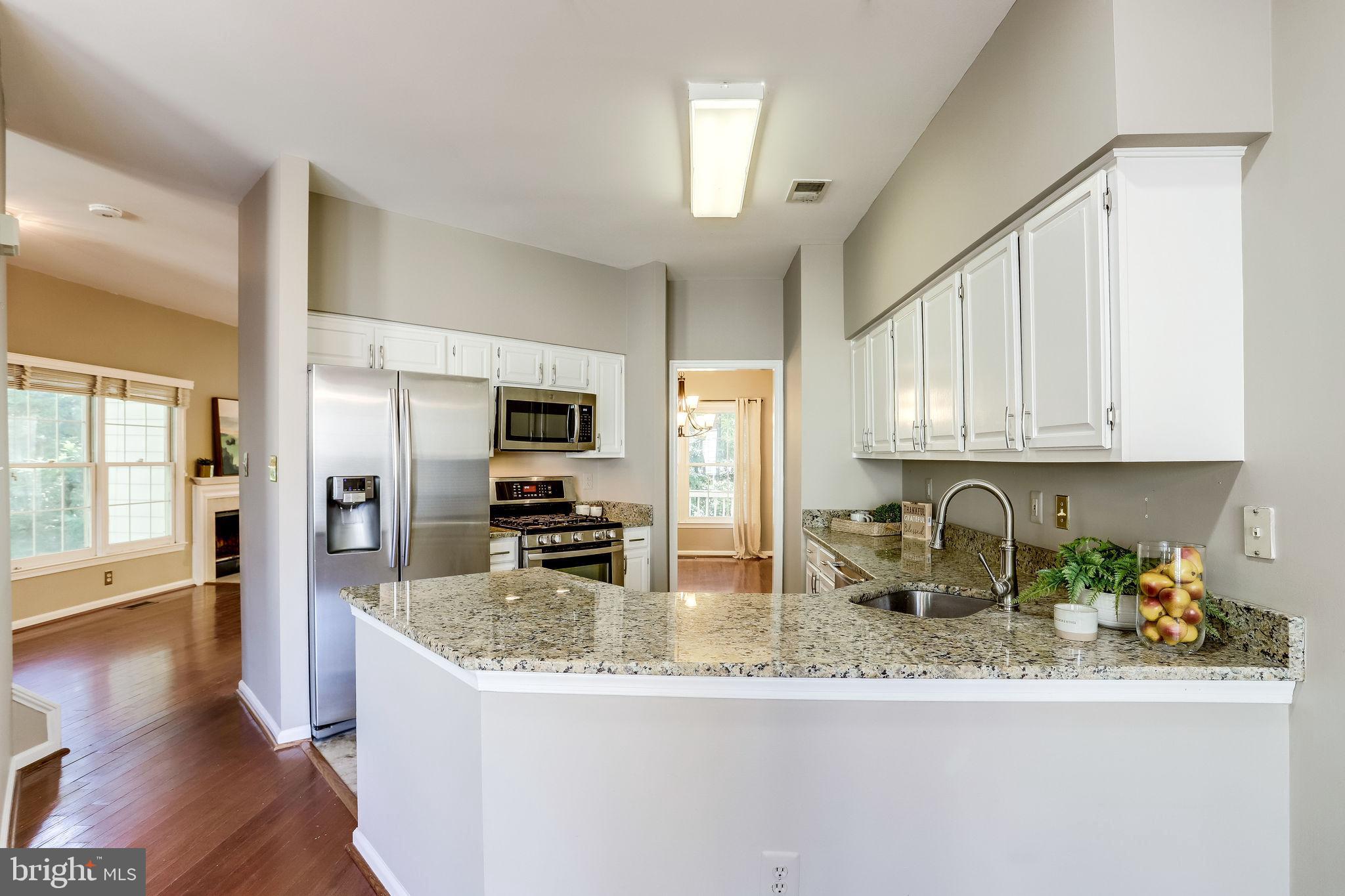 HALSTEAD GLEN - Residential Lease