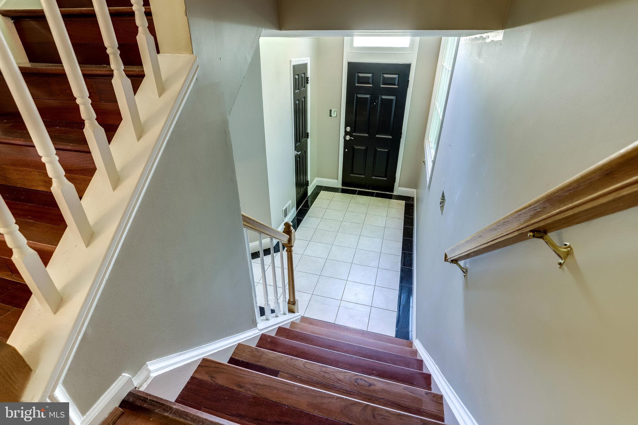 HALSTEAD GLEN - Residential Lease