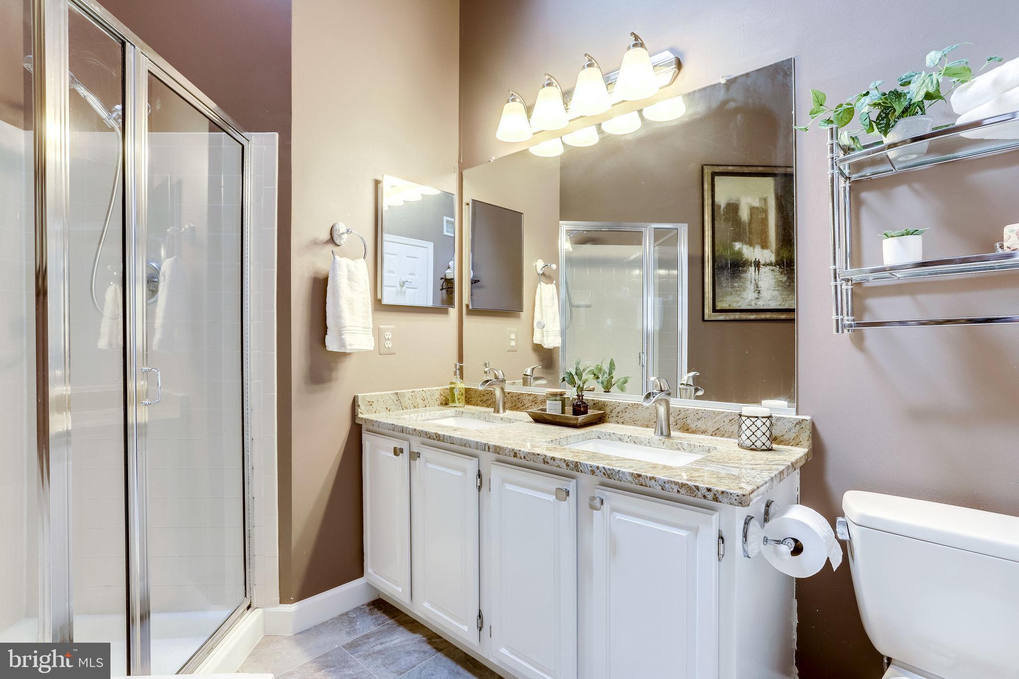 HALSTEAD GLEN - Residential Lease