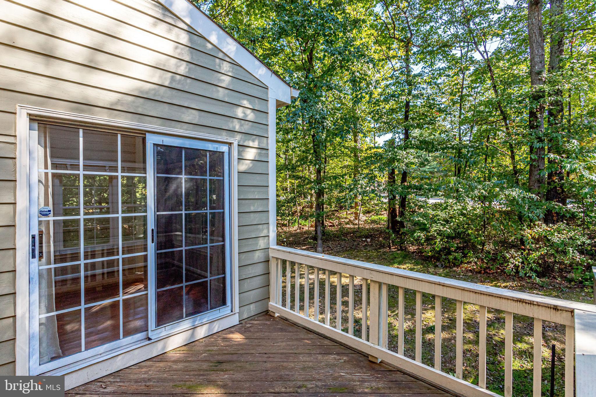 HALSTEAD GLEN - Residential Lease