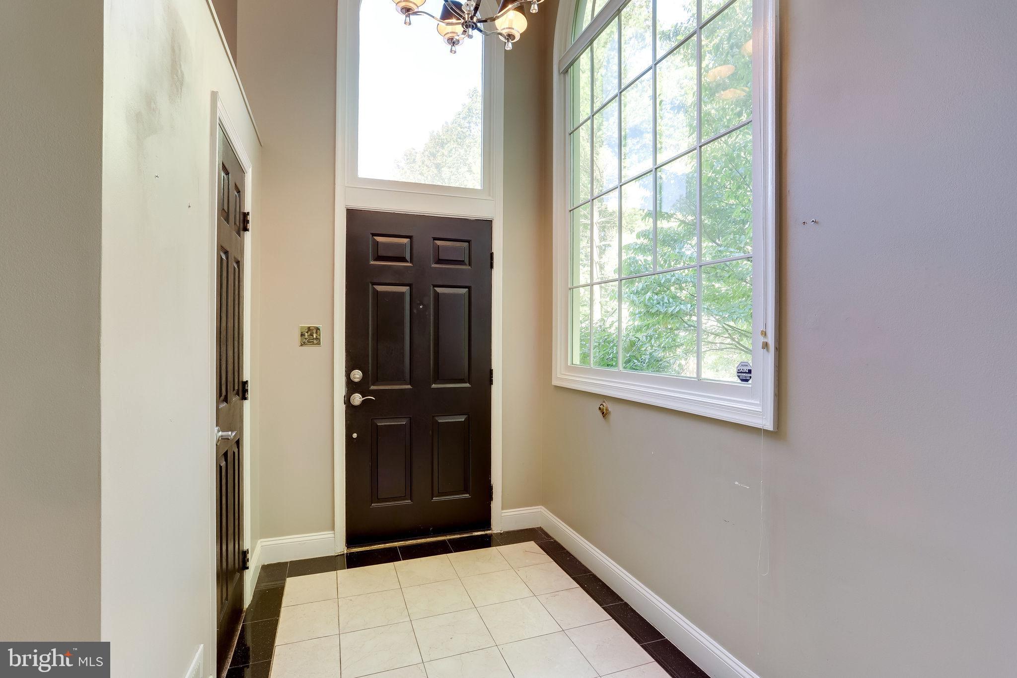 HALSTEAD GLEN - Residential Lease