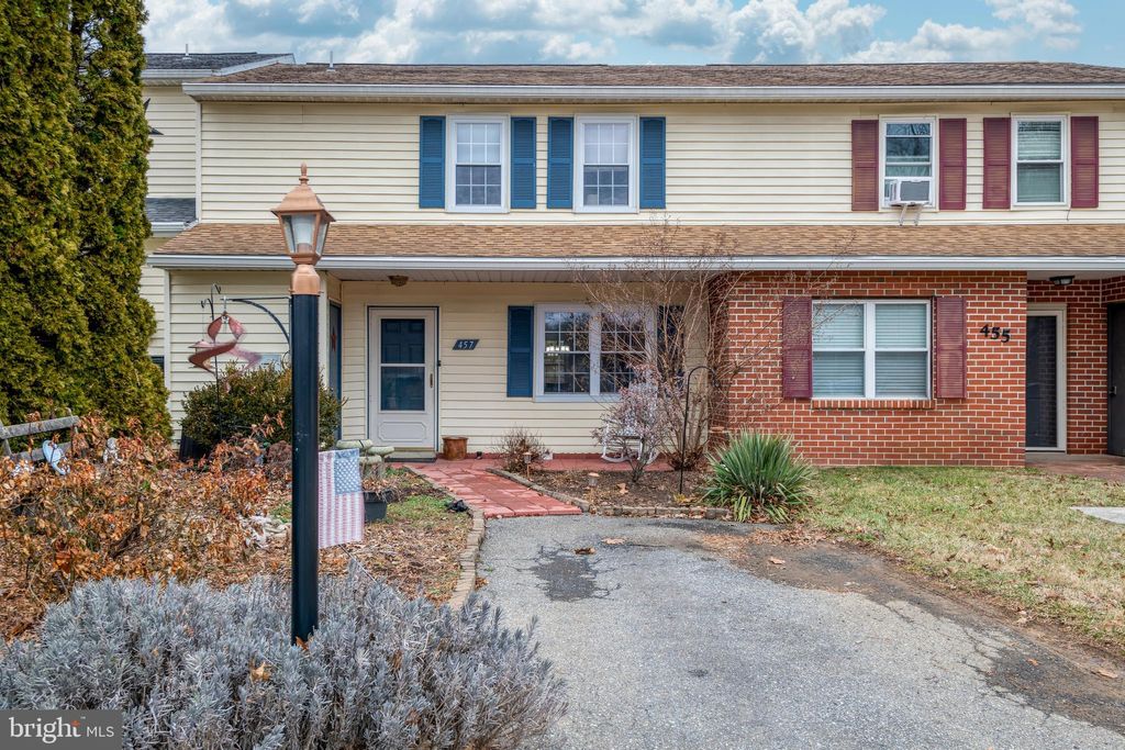 Photo of 457 Crosswinds Drive, LITITZ, PA 17543 (MLS # PALA2065452)