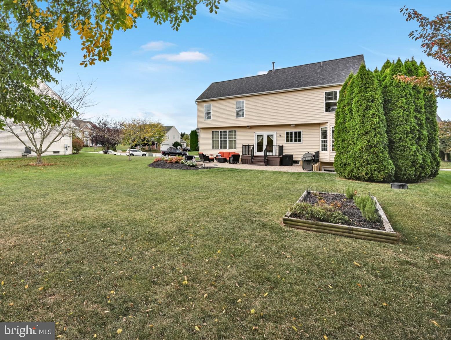 LOGANS RESERVE - Residential