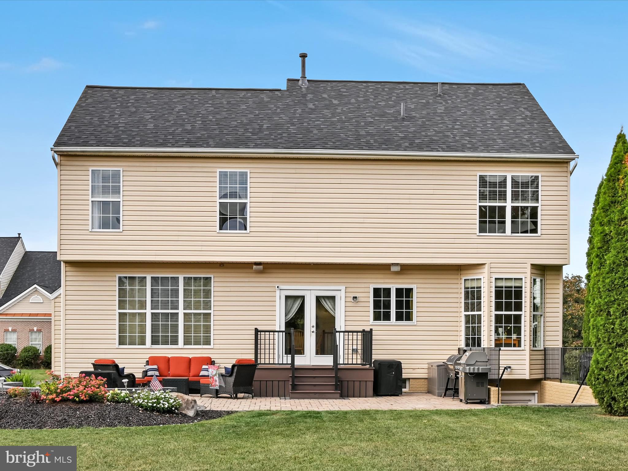 LOGANS RESERVE - Residential