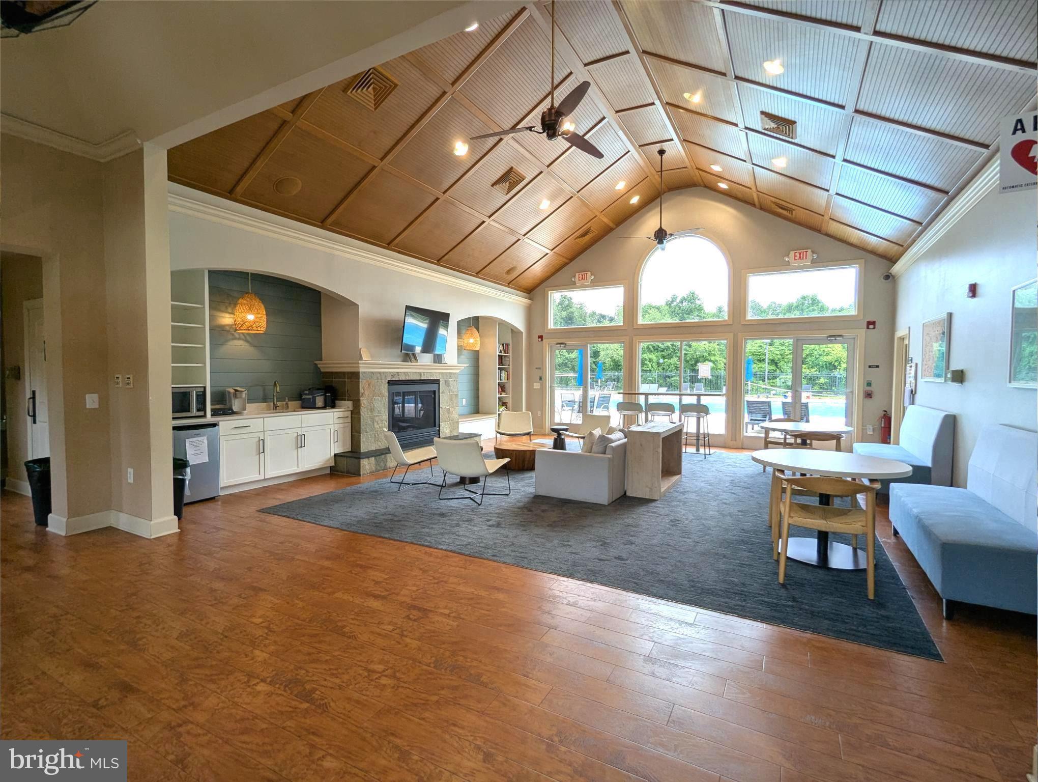 LOGANS RESERVE - Residential