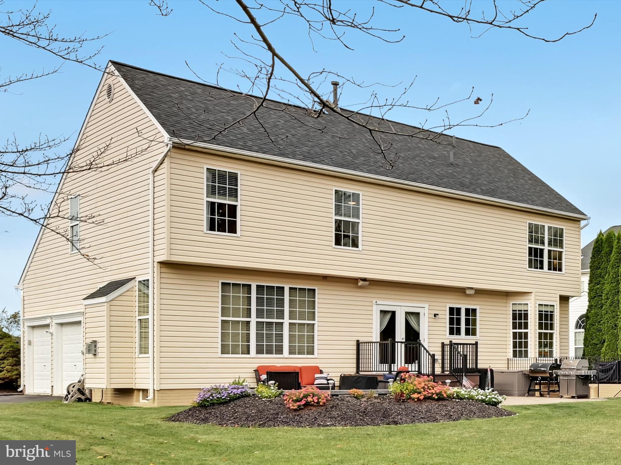 LOGANS RESERVE - Residential