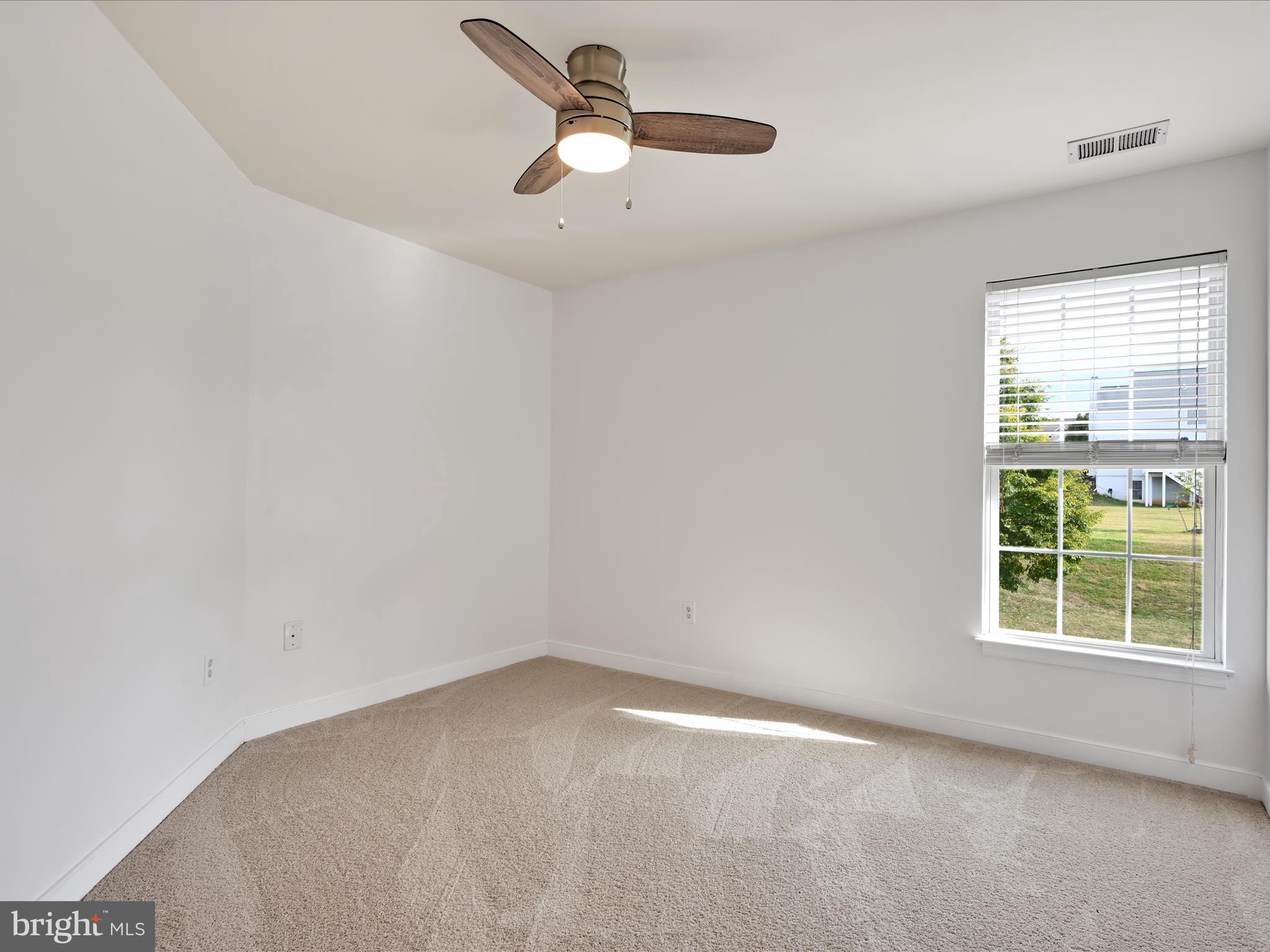 LOGANS RESERVE - Residential