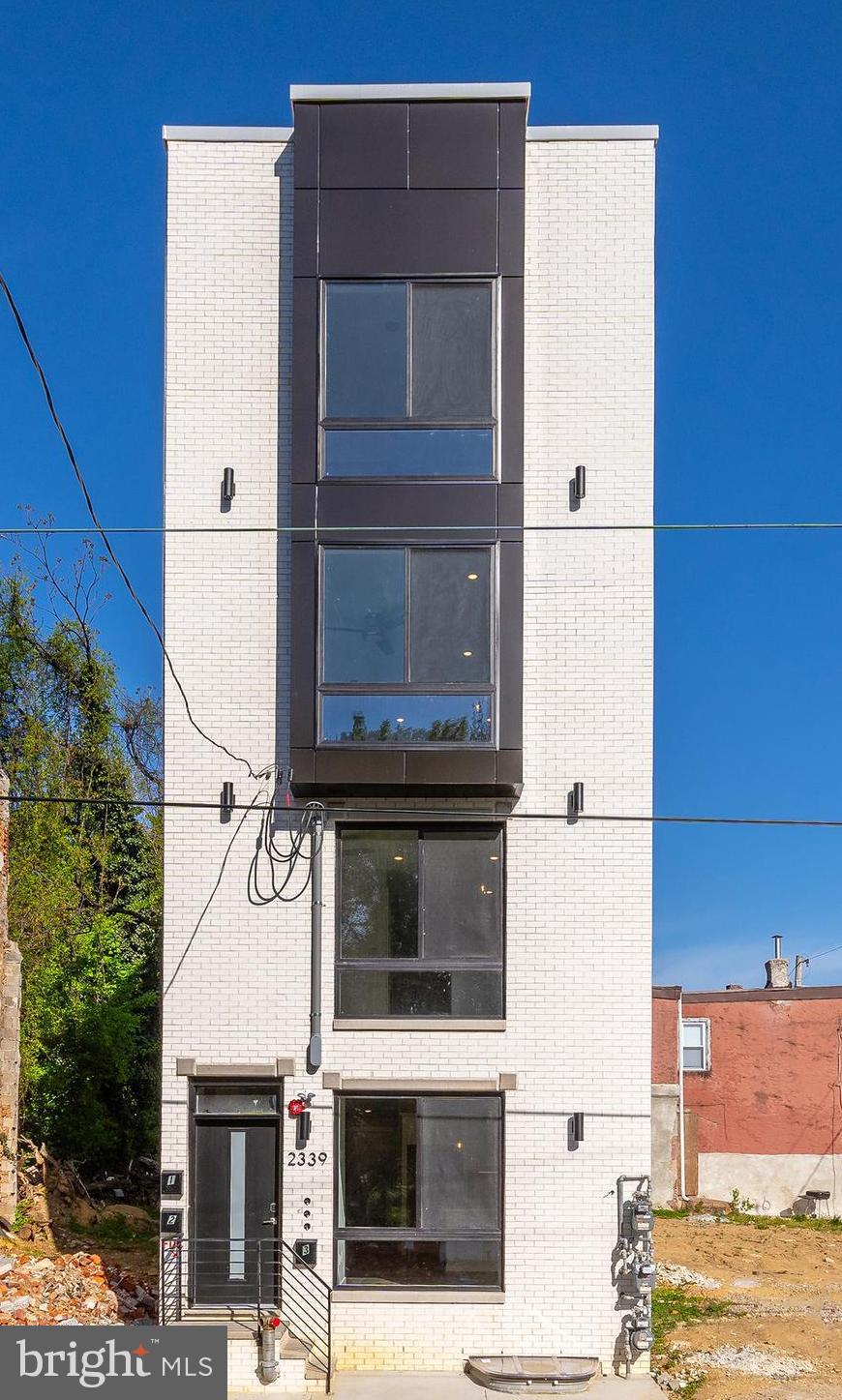 TEMPLE UNIVERSITY - Residential Lease