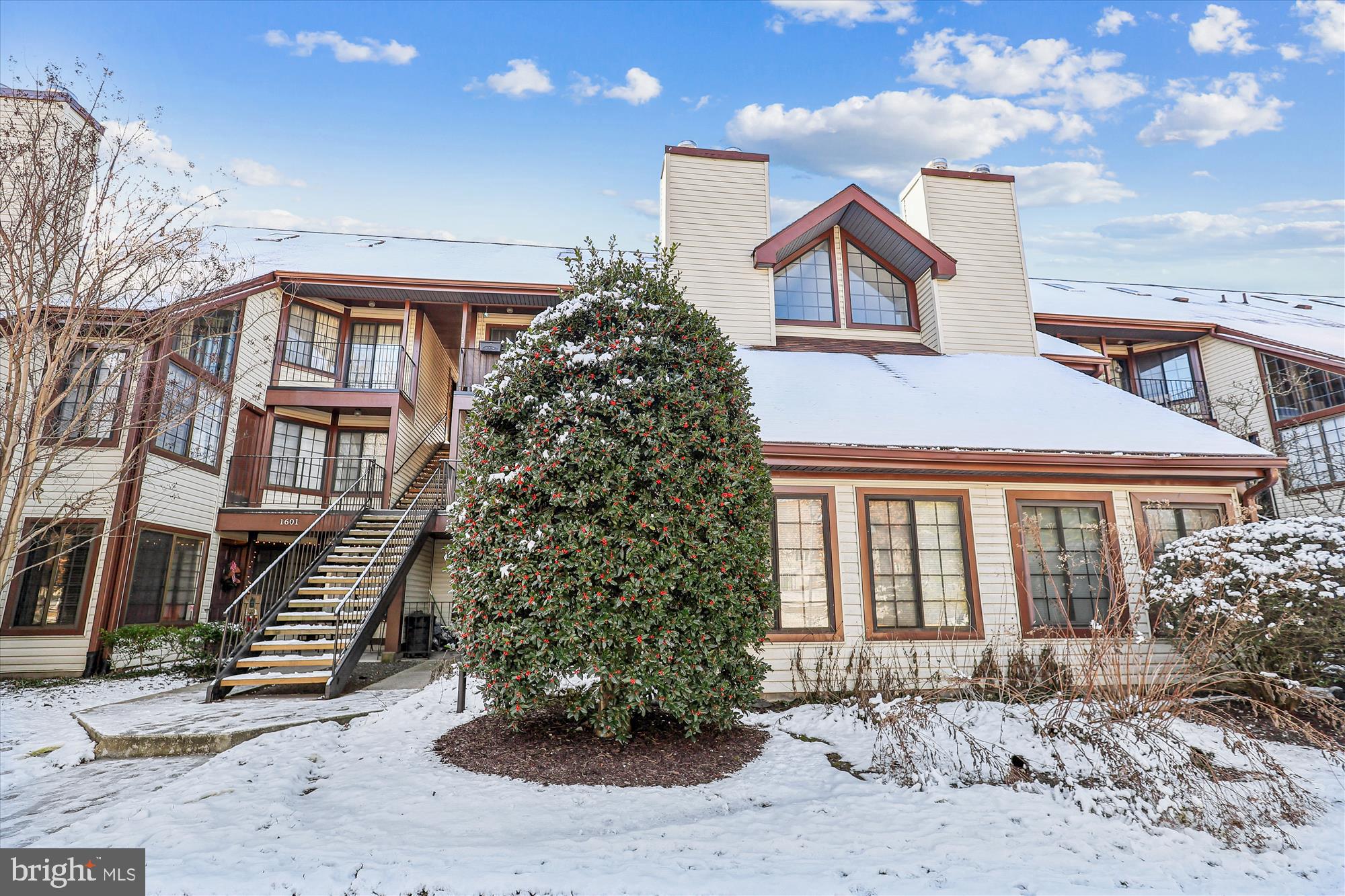 WALDEN - Residential Lease