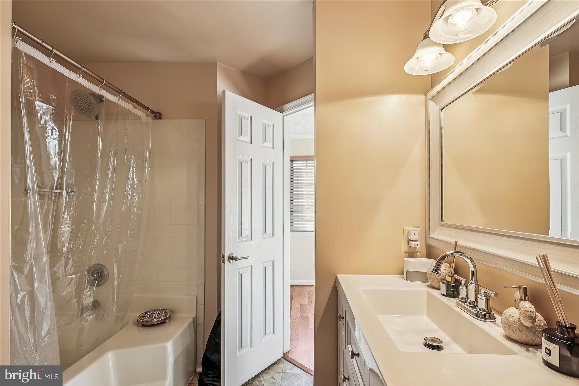 WALDEN - Residential Lease