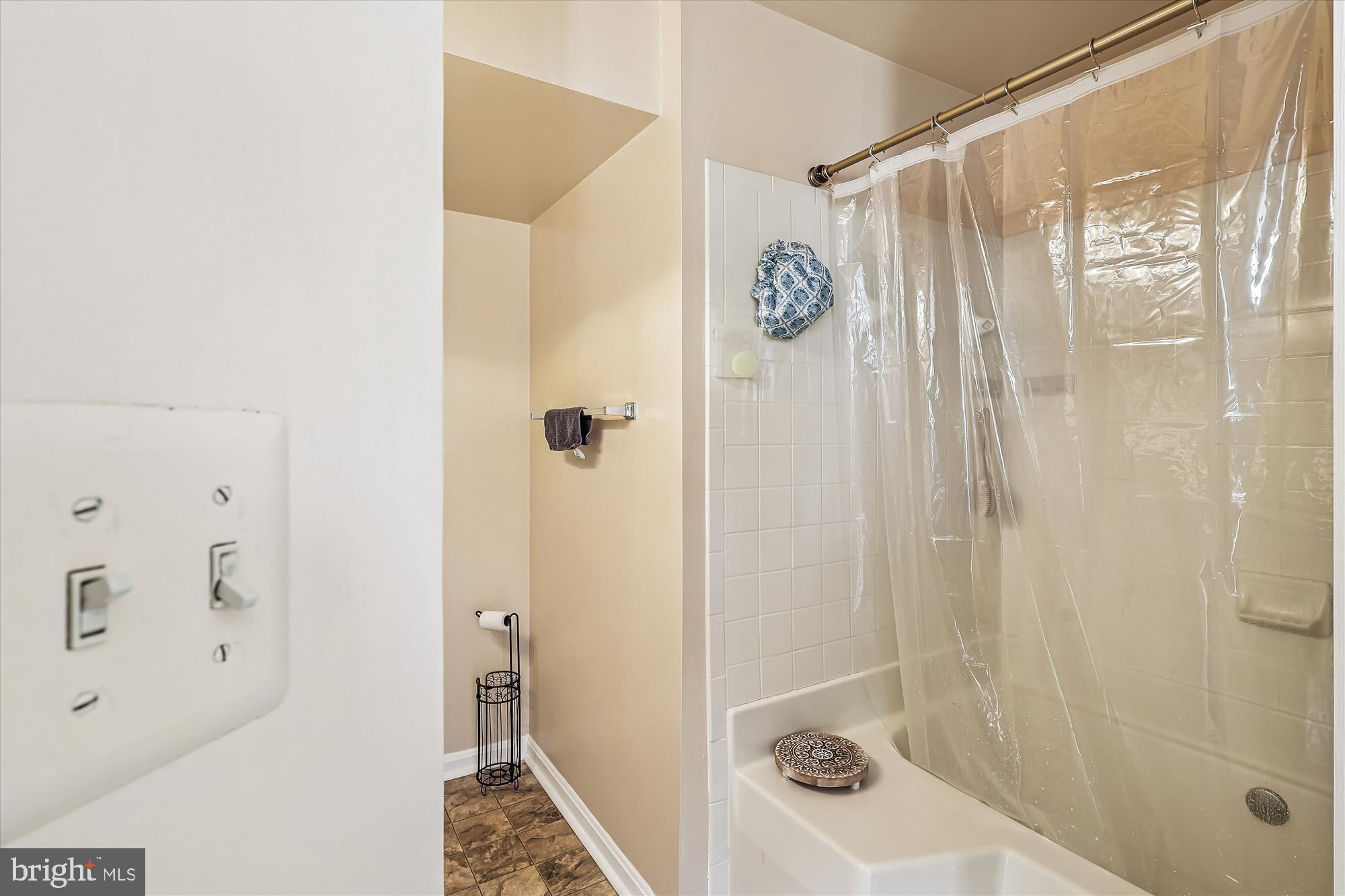 WALDEN - Residential Lease