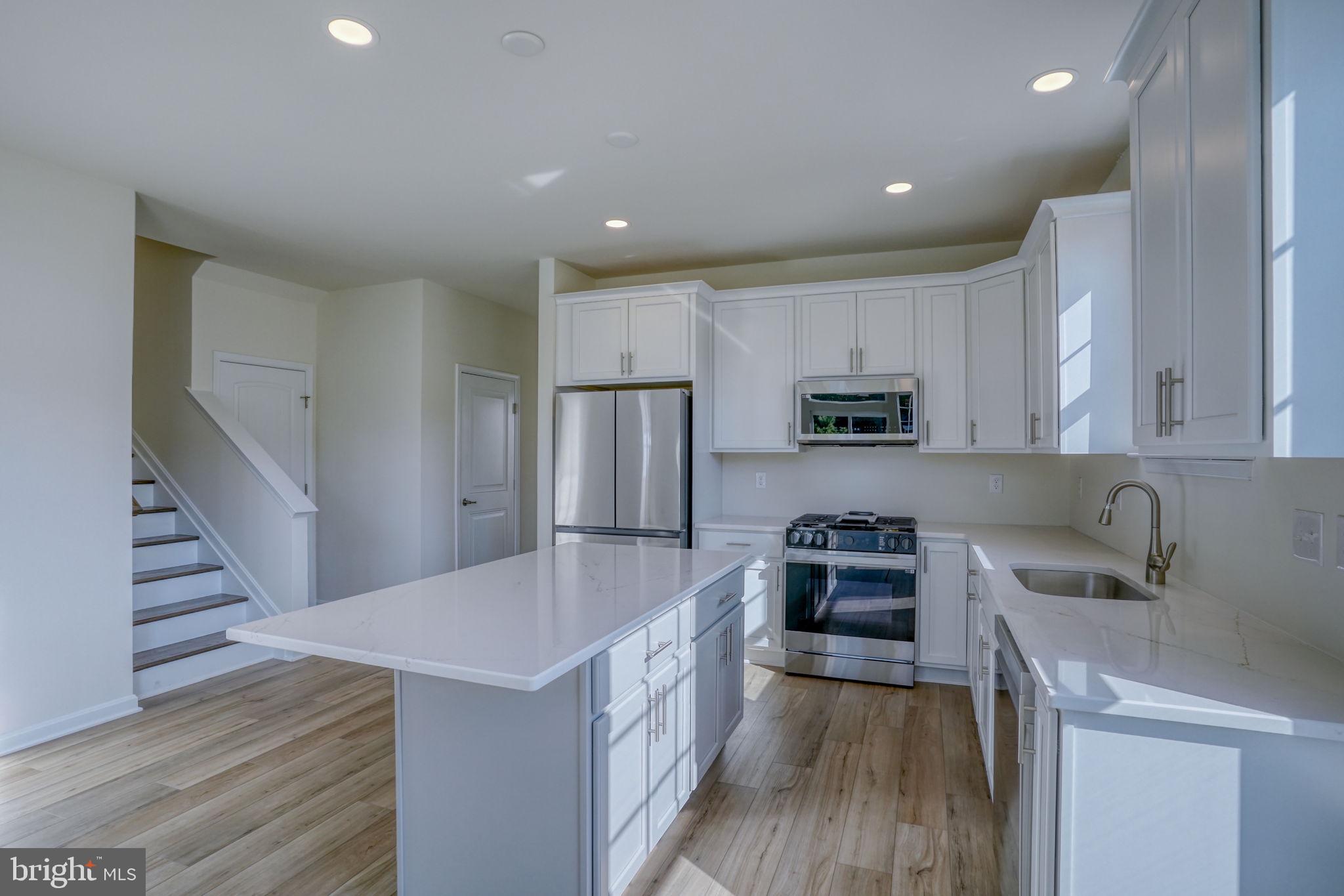 FRIENDSHIP CREEK - Residential