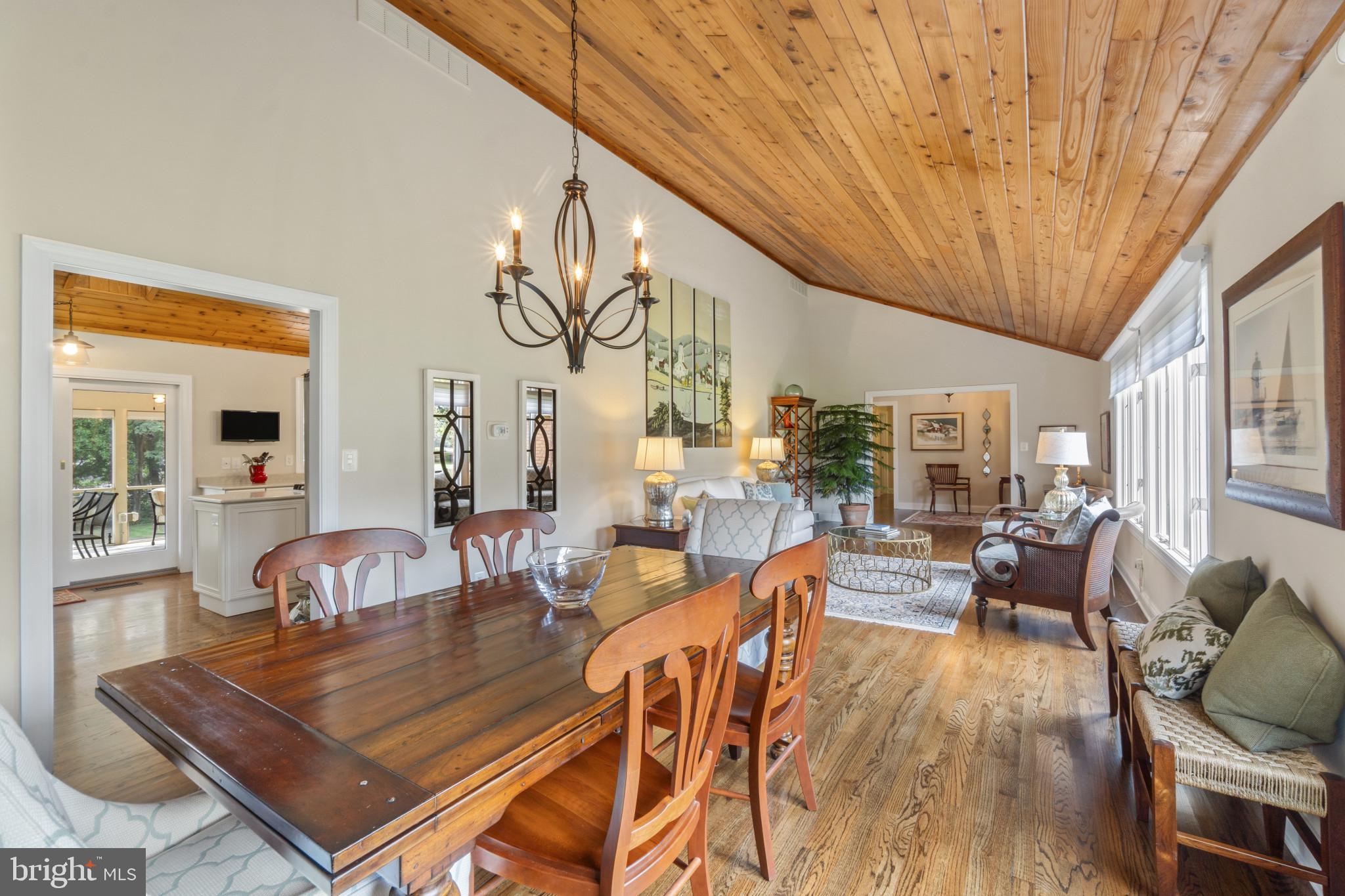 GOVERNOR GRASON MANOR - Residential