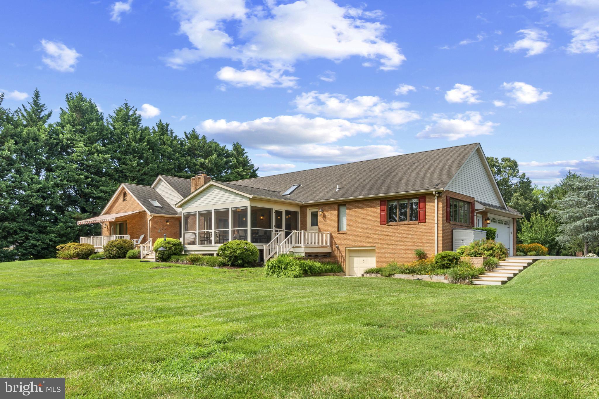 GOVERNOR GRASON MANOR - Residential