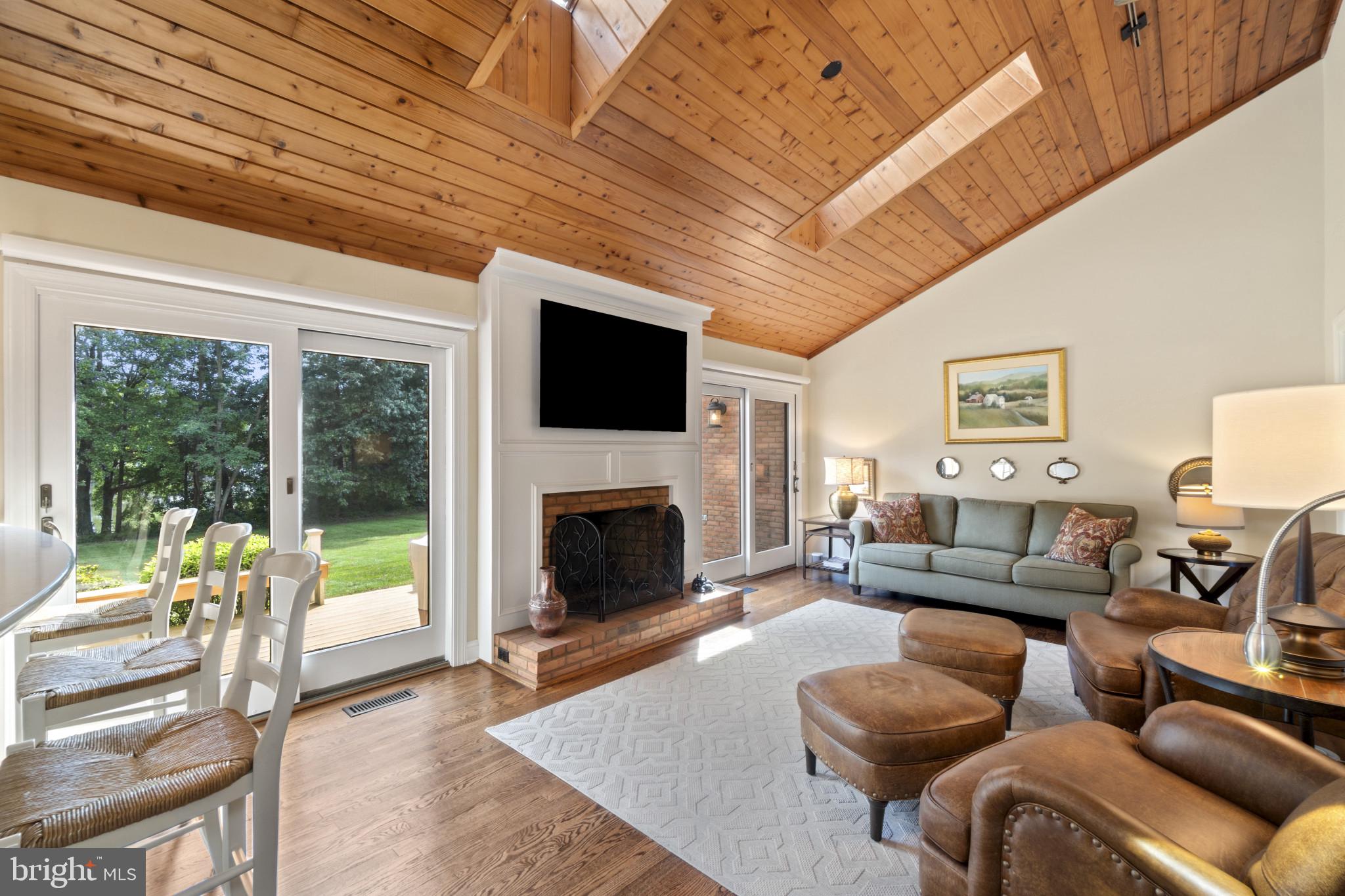 GOVERNOR GRASON MANOR - Residential