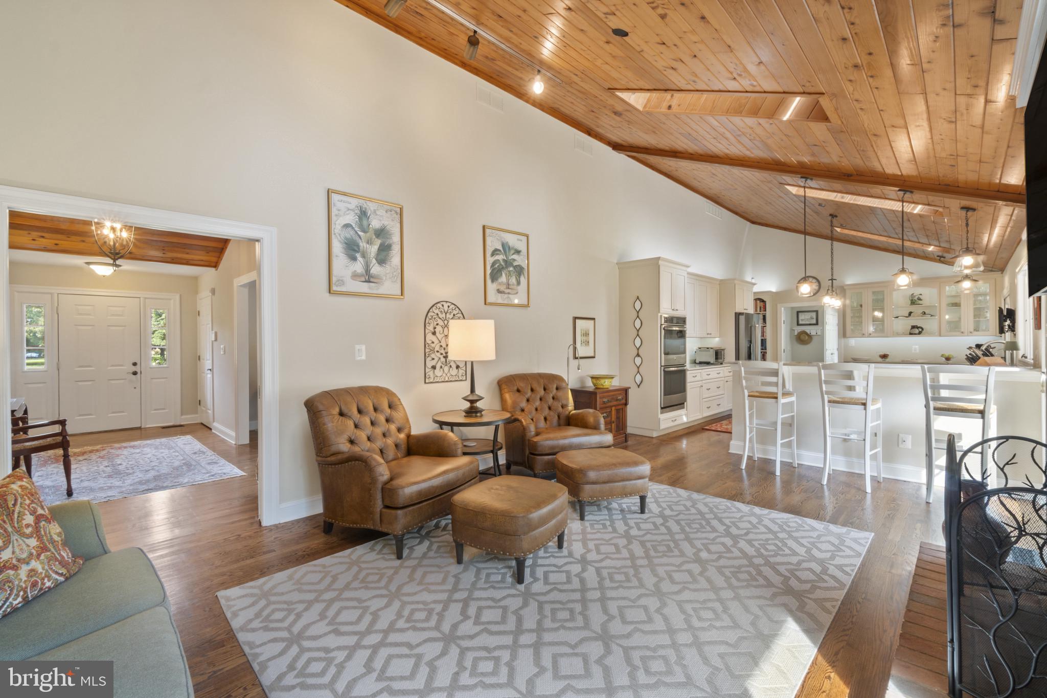 GOVERNOR GRASON MANOR - Residential