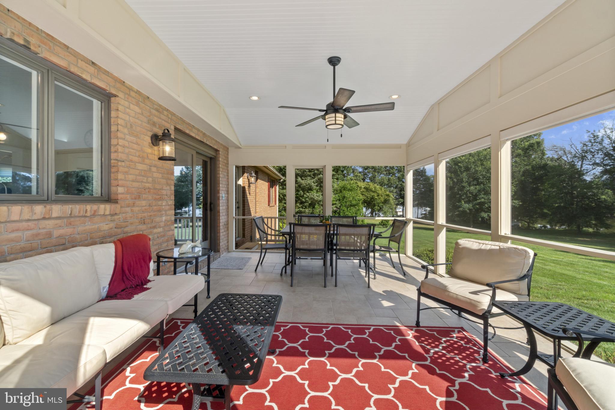 GOVERNOR GRASON MANOR - Residential