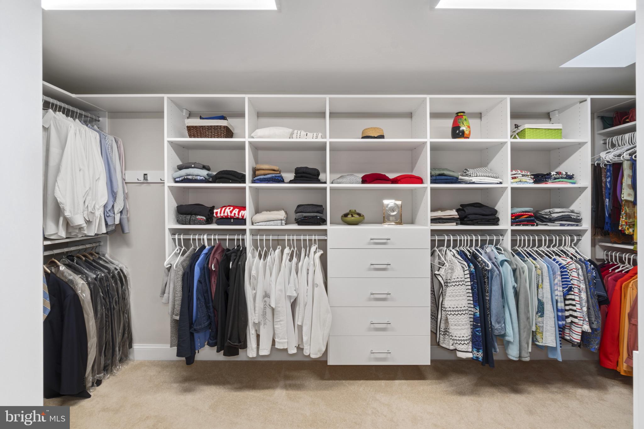 GOVERNOR GRASON MANOR - Residential