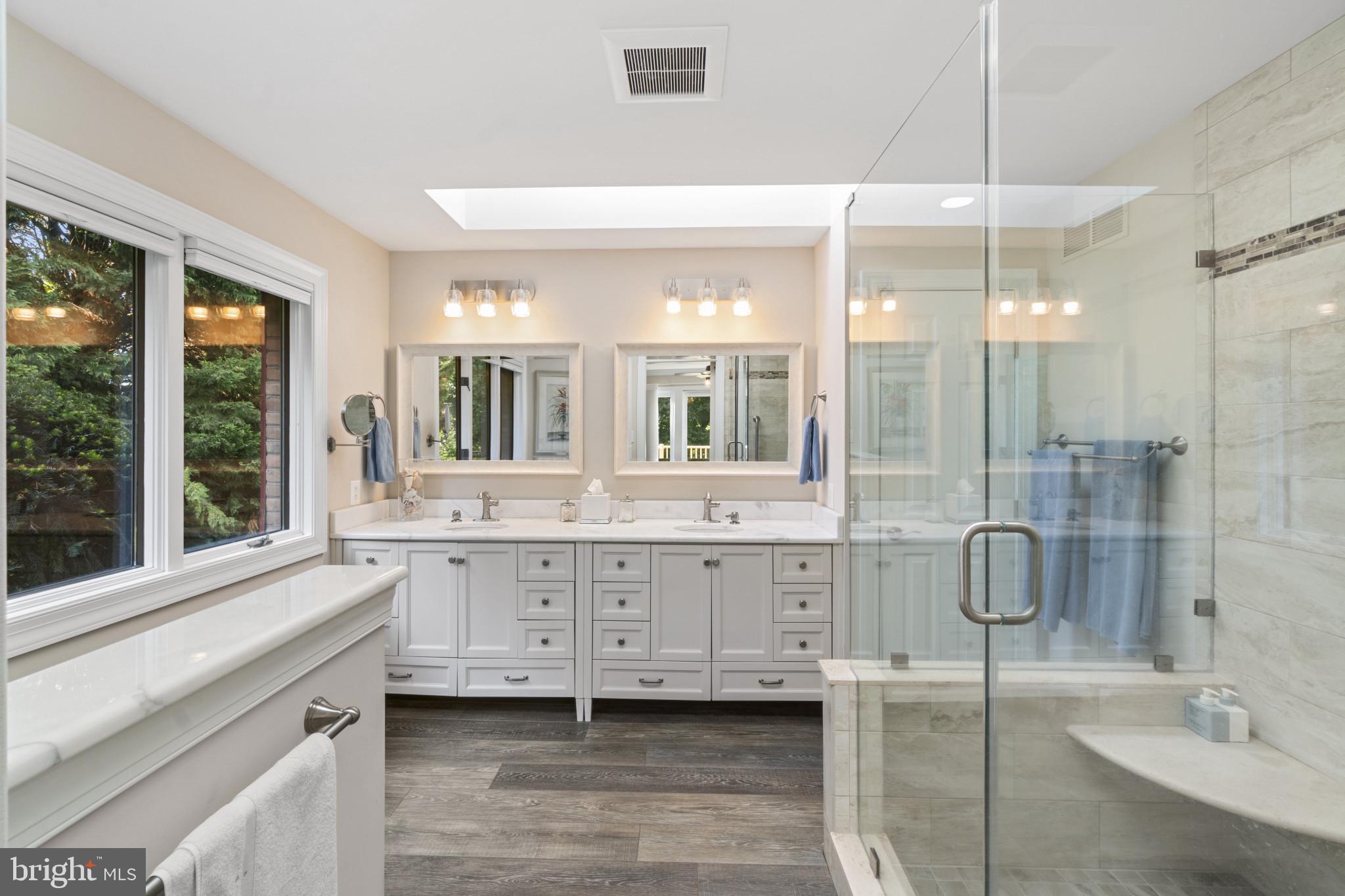 GOVERNOR GRASON MANOR - Residential