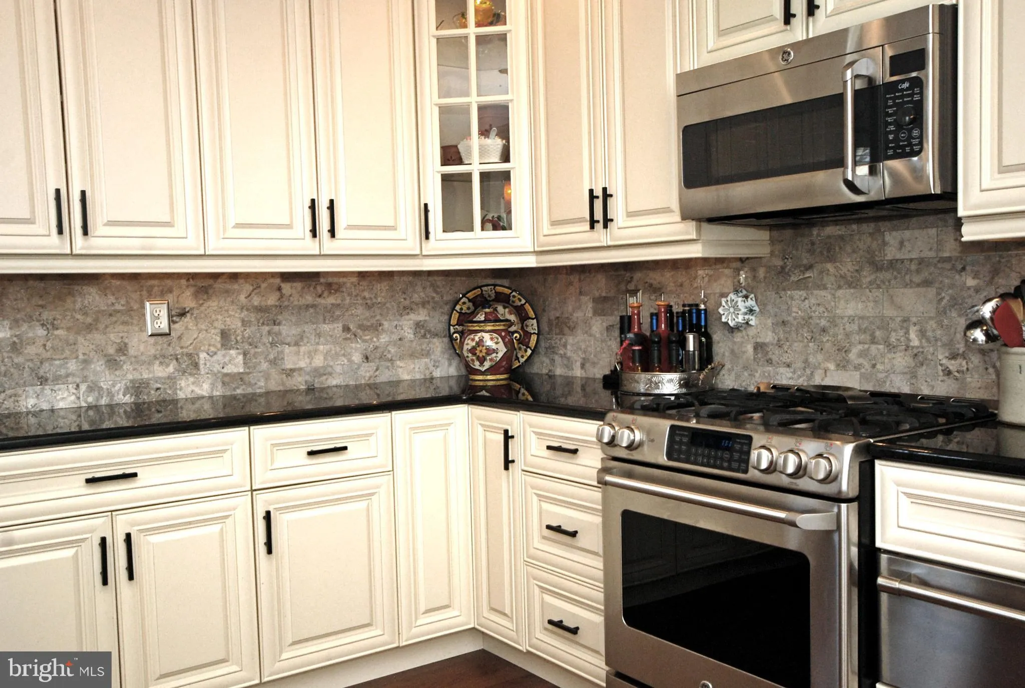 Allentown, New Jersey 08501, United States, 2 Bedrooms Bedrooms, ,2 BathroomsBathrooms,Residential,Coming Soon,96513