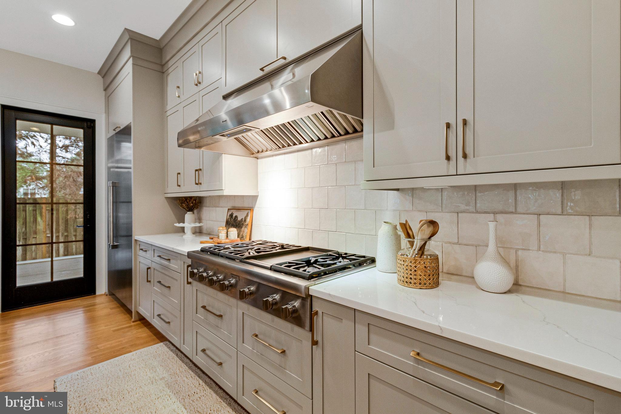 MINOR HILL - Residential