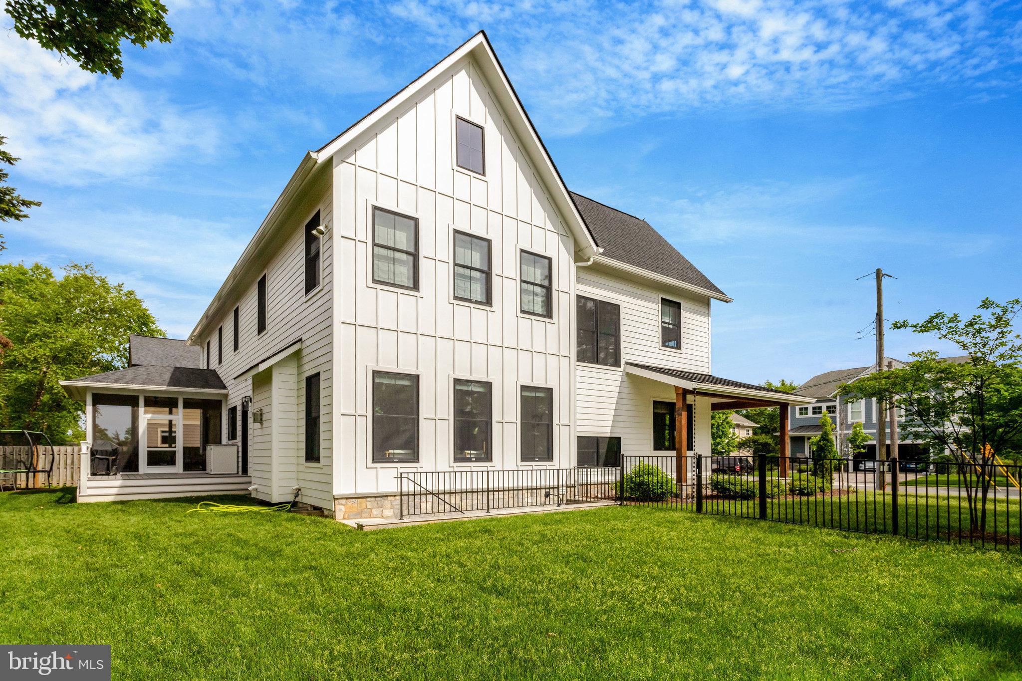 MINOR HILL - Residential