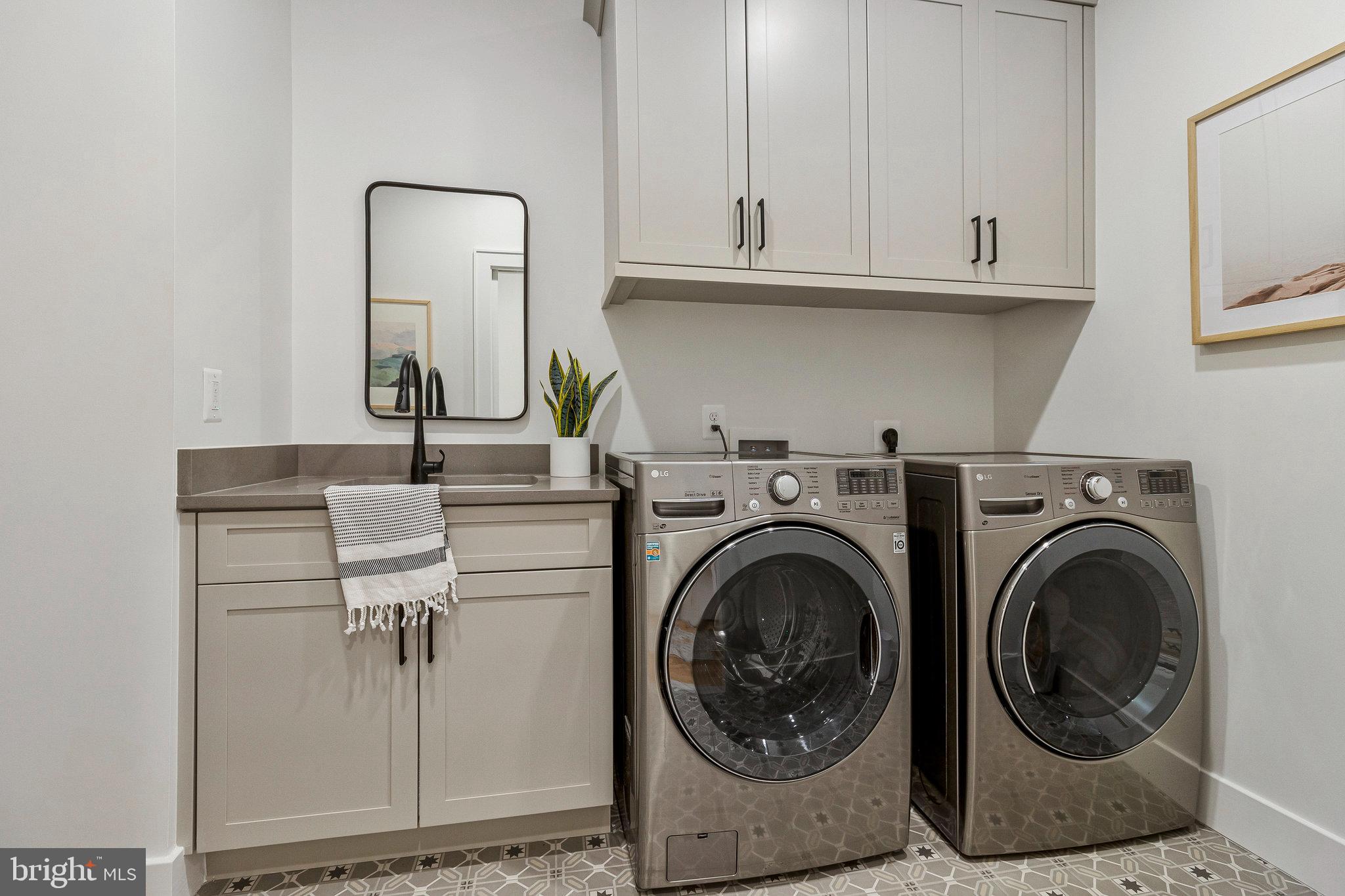 MINOR HILL - Residential