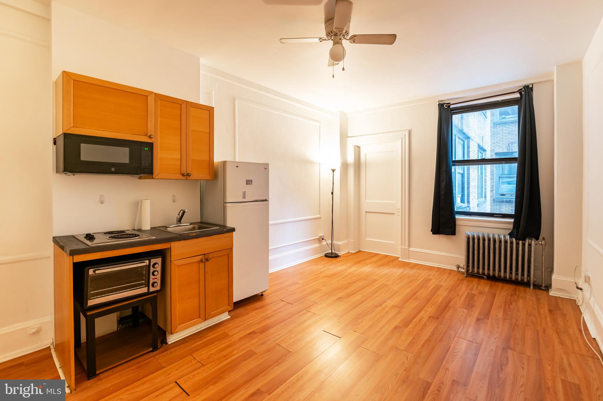 CENTER CITY - Residential Lease