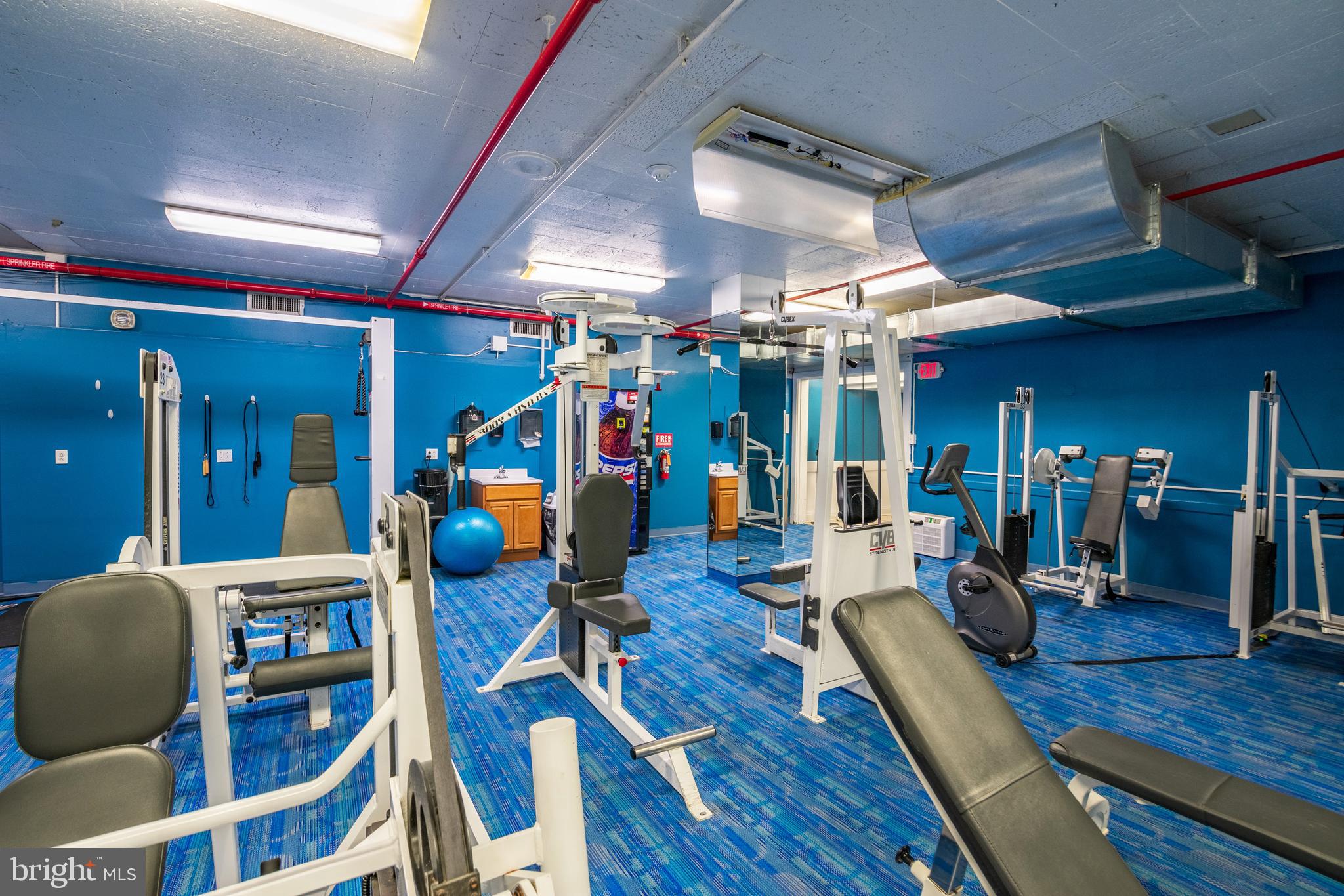 CENTER CITY - Residential Lease