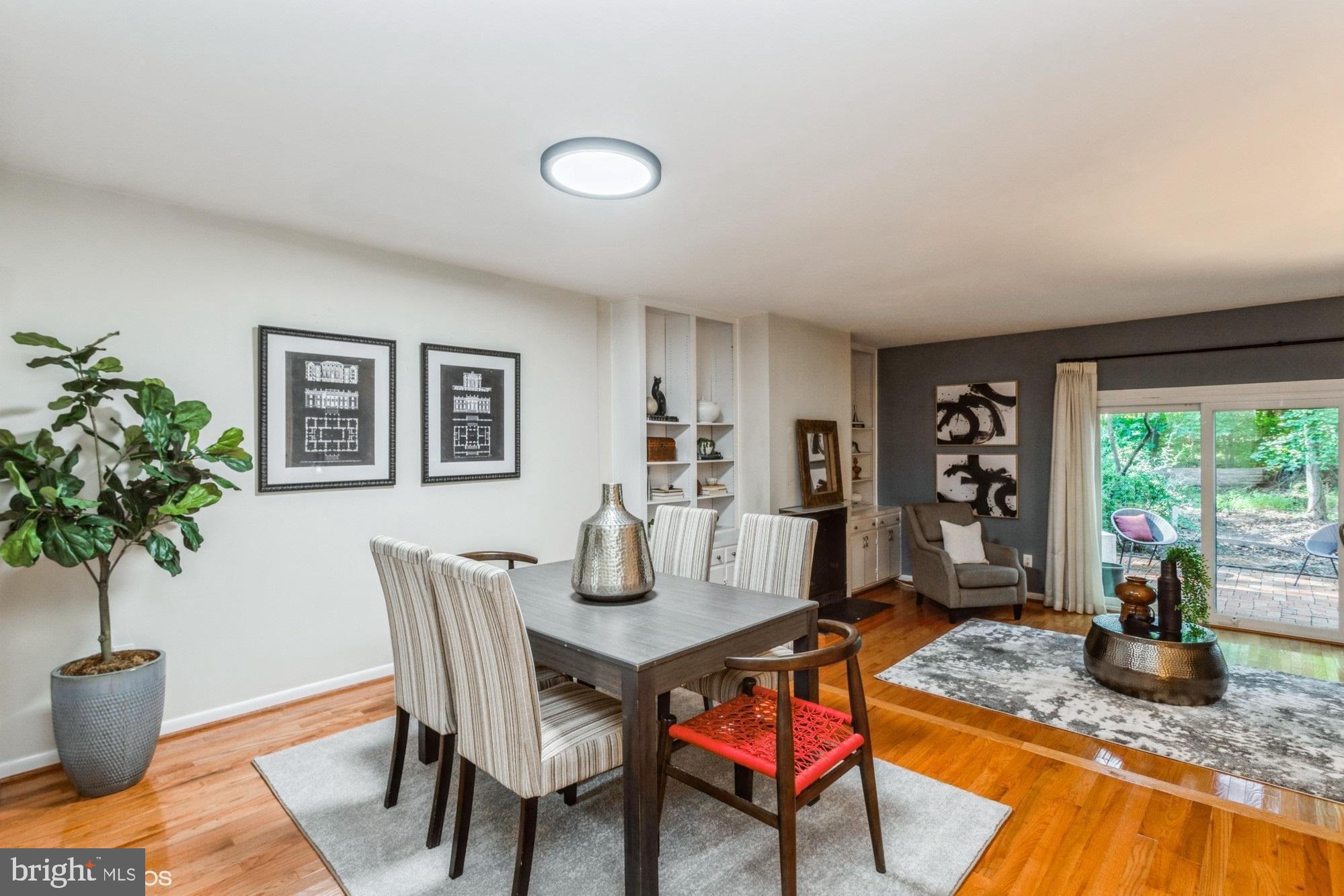 RESTON - Residential