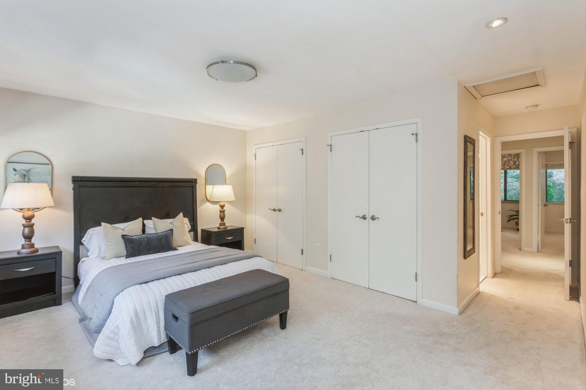 RESTON - Residential