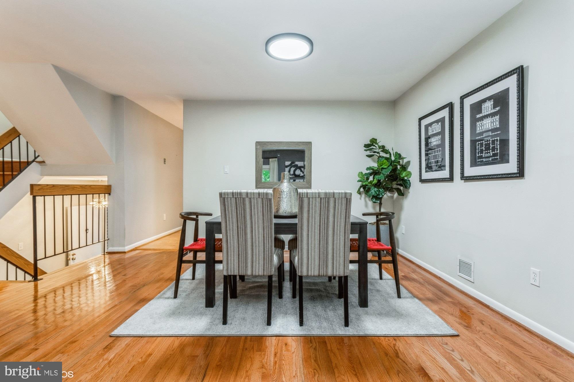 RESTON - Residential