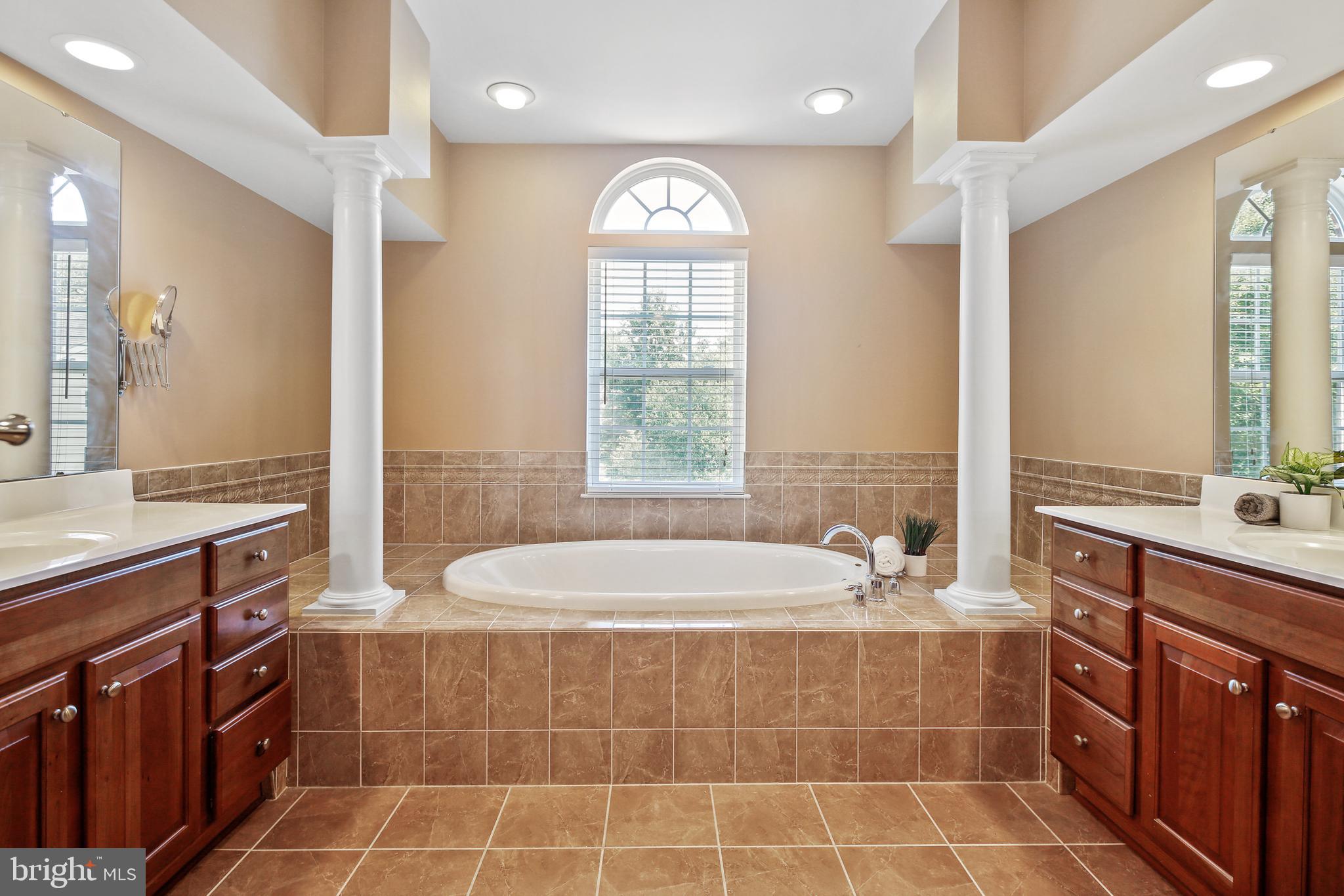 CATTAIL PASSAGE - Residential