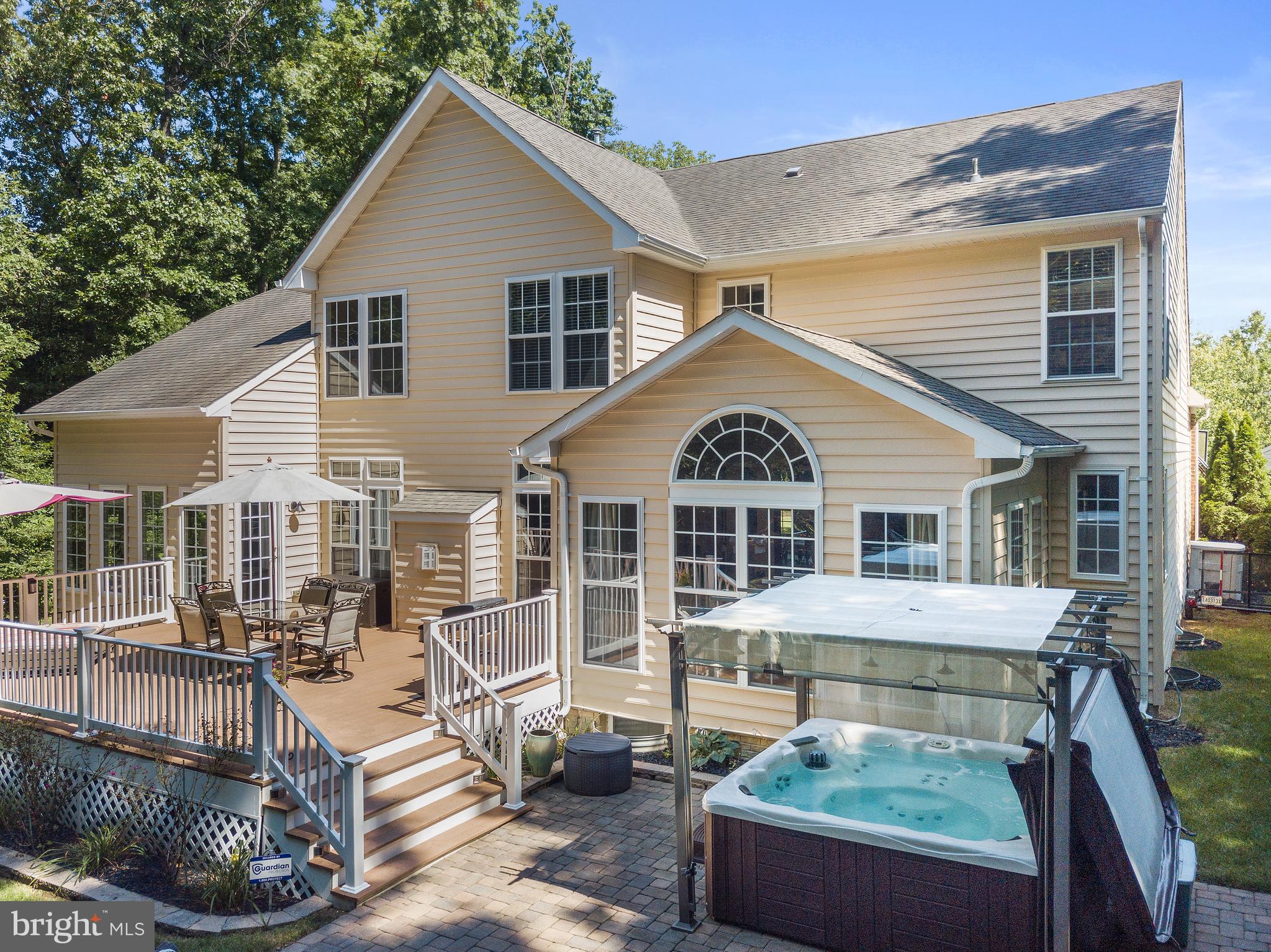 CATTAIL PASSAGE - Residential