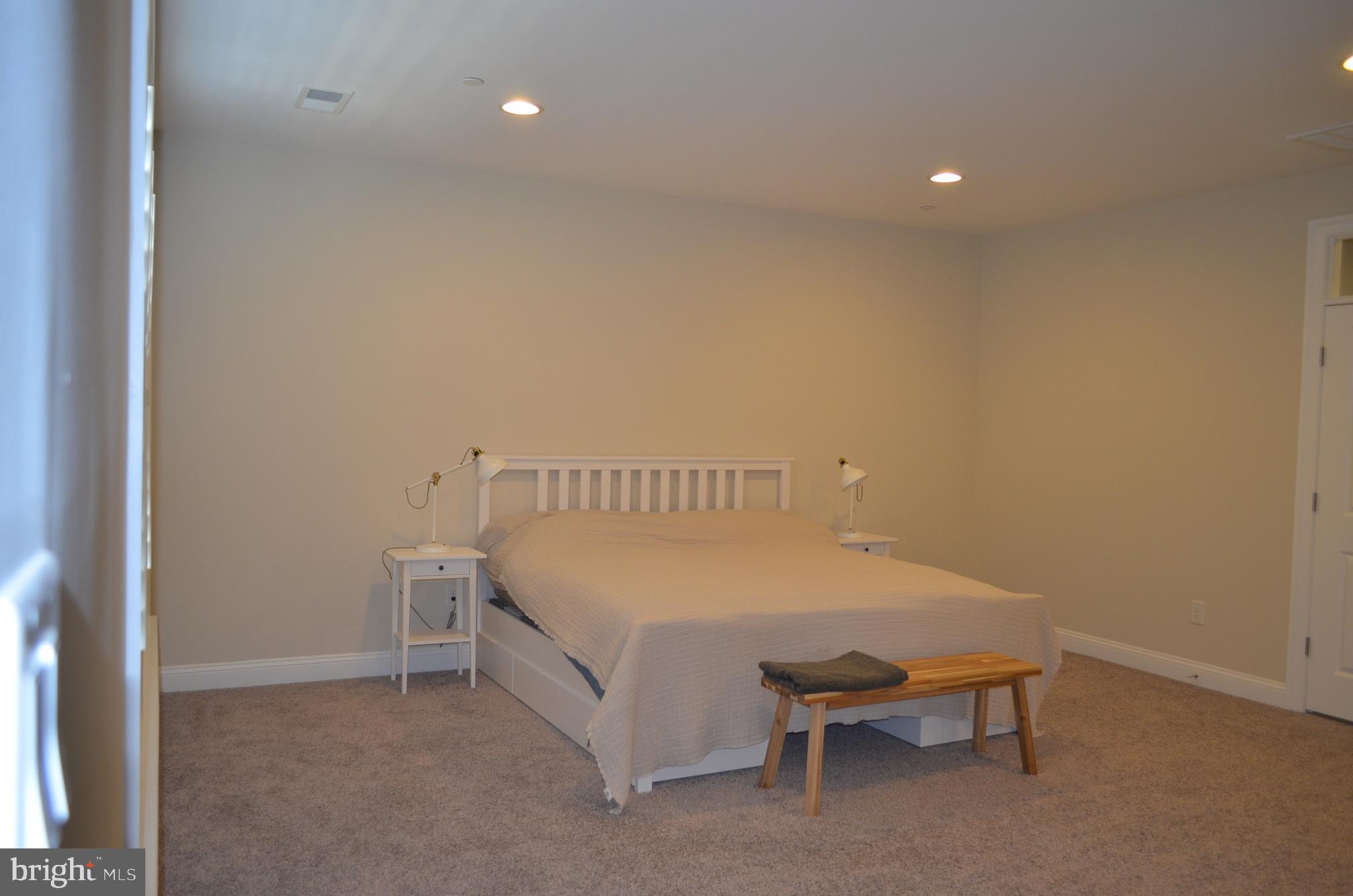 CROWN - Residential Lease