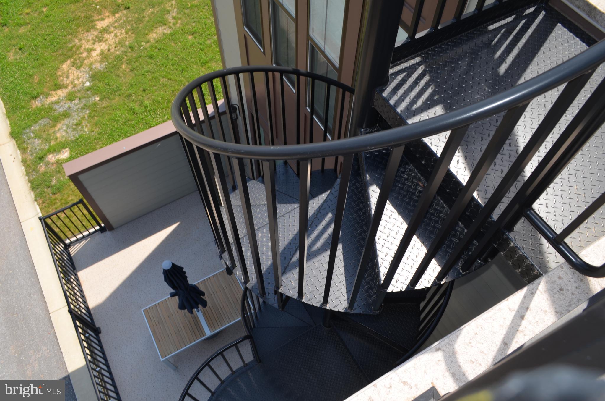 CROWN - Residential Lease