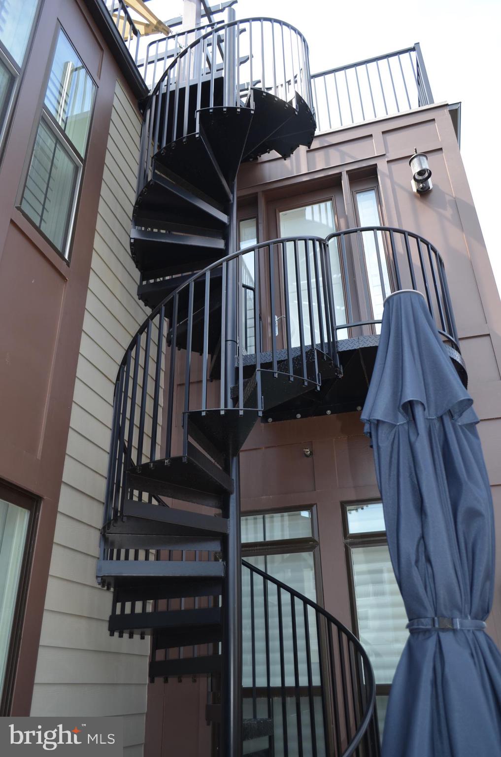 CROWN - Residential Lease