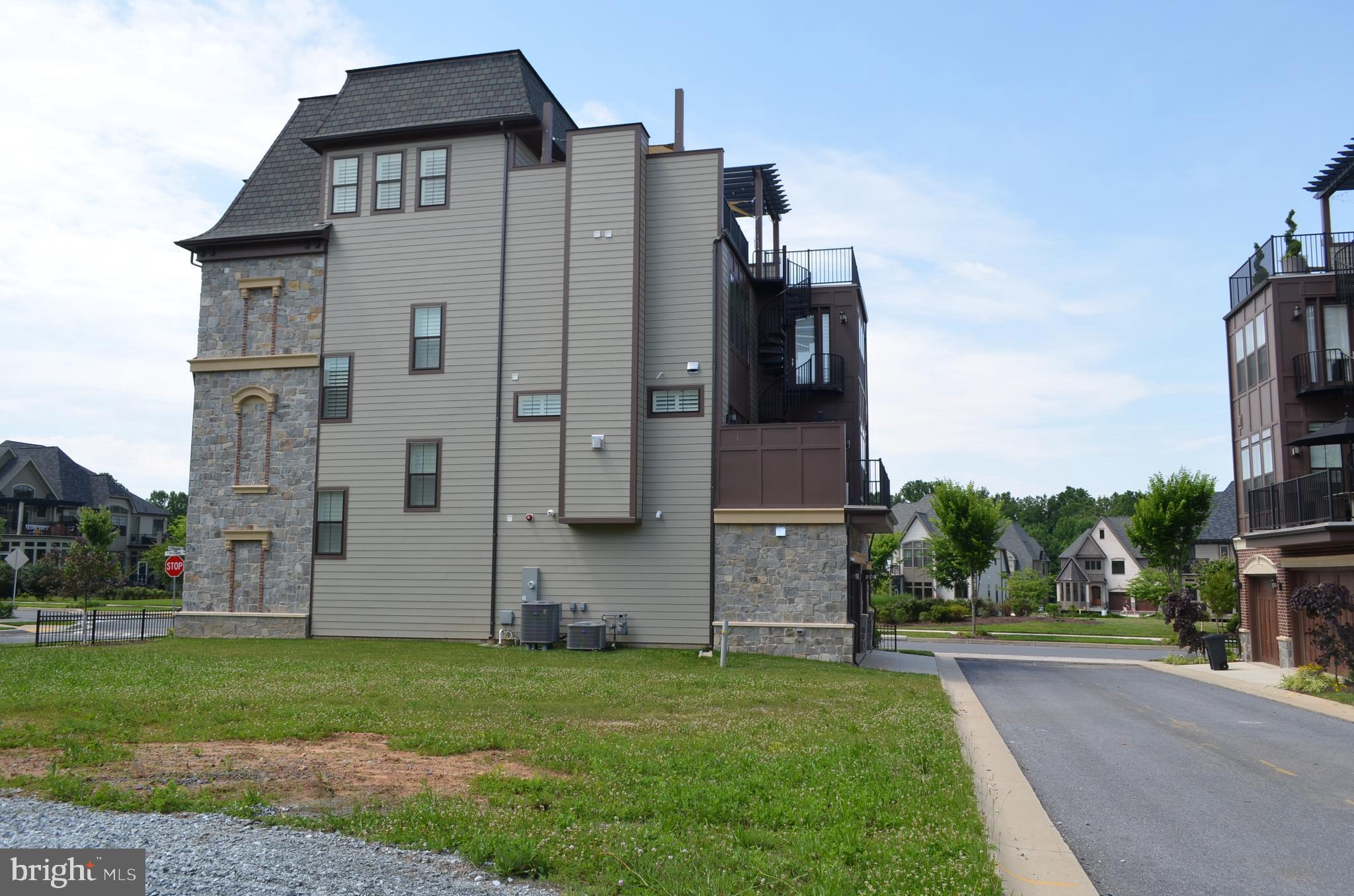 CROWN - Residential Lease