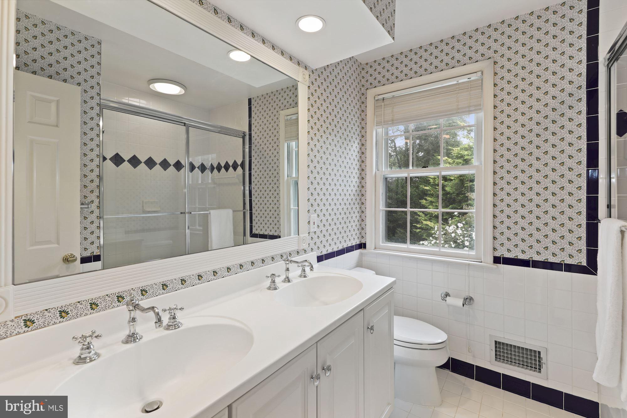 RIVER FALLS - Residential