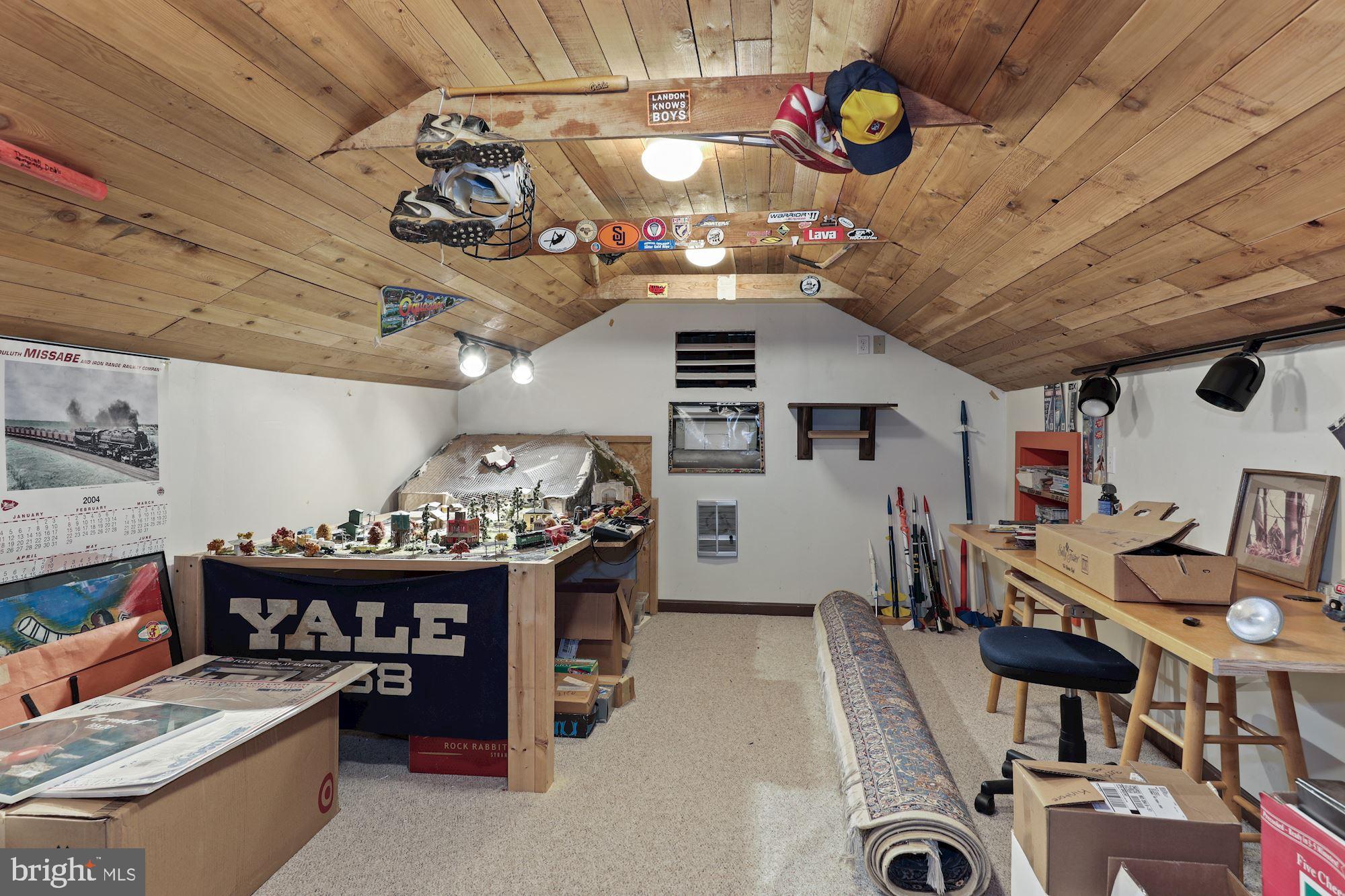 RIVER FALLS - Residential