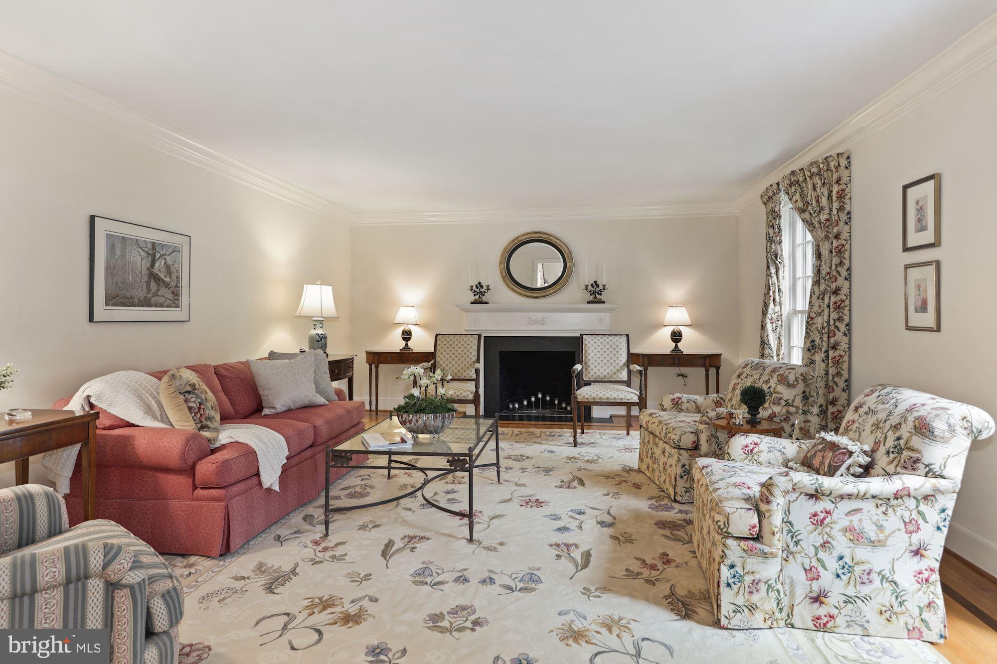 RIVER FALLS - Residential