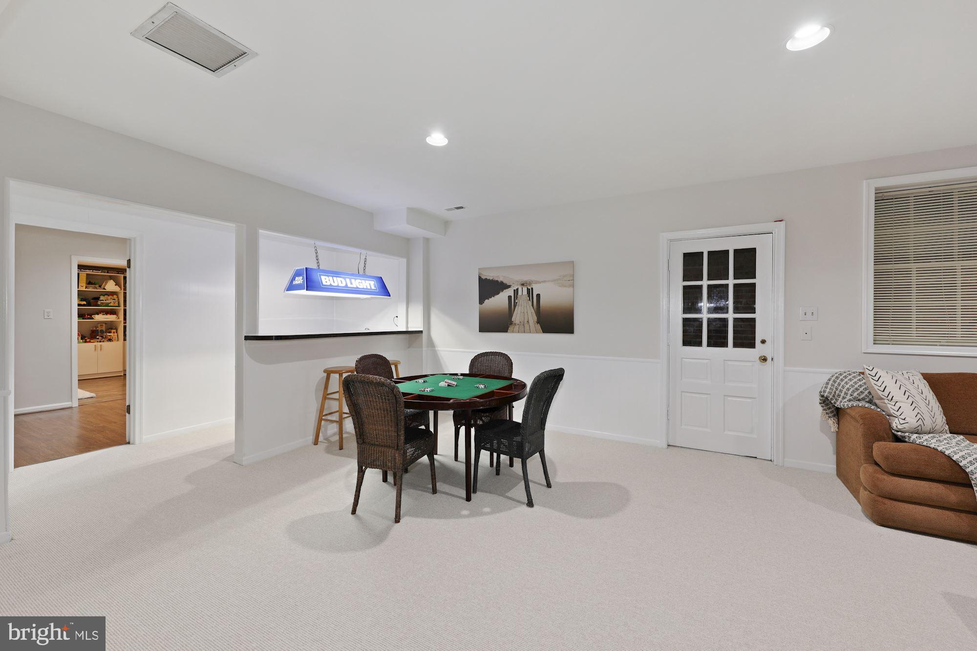 RIVER FALLS - Residential