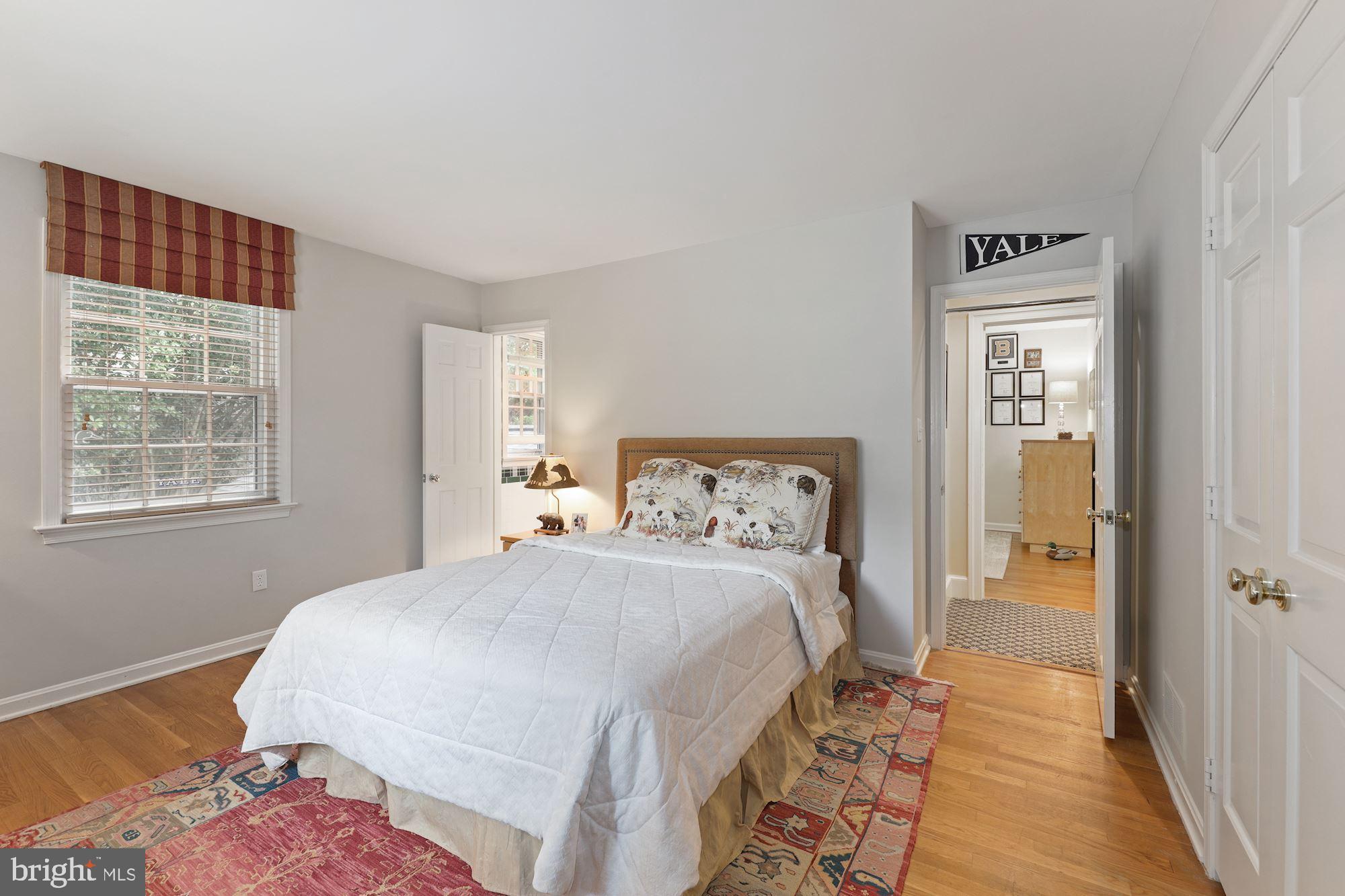 RIVER FALLS - Residential