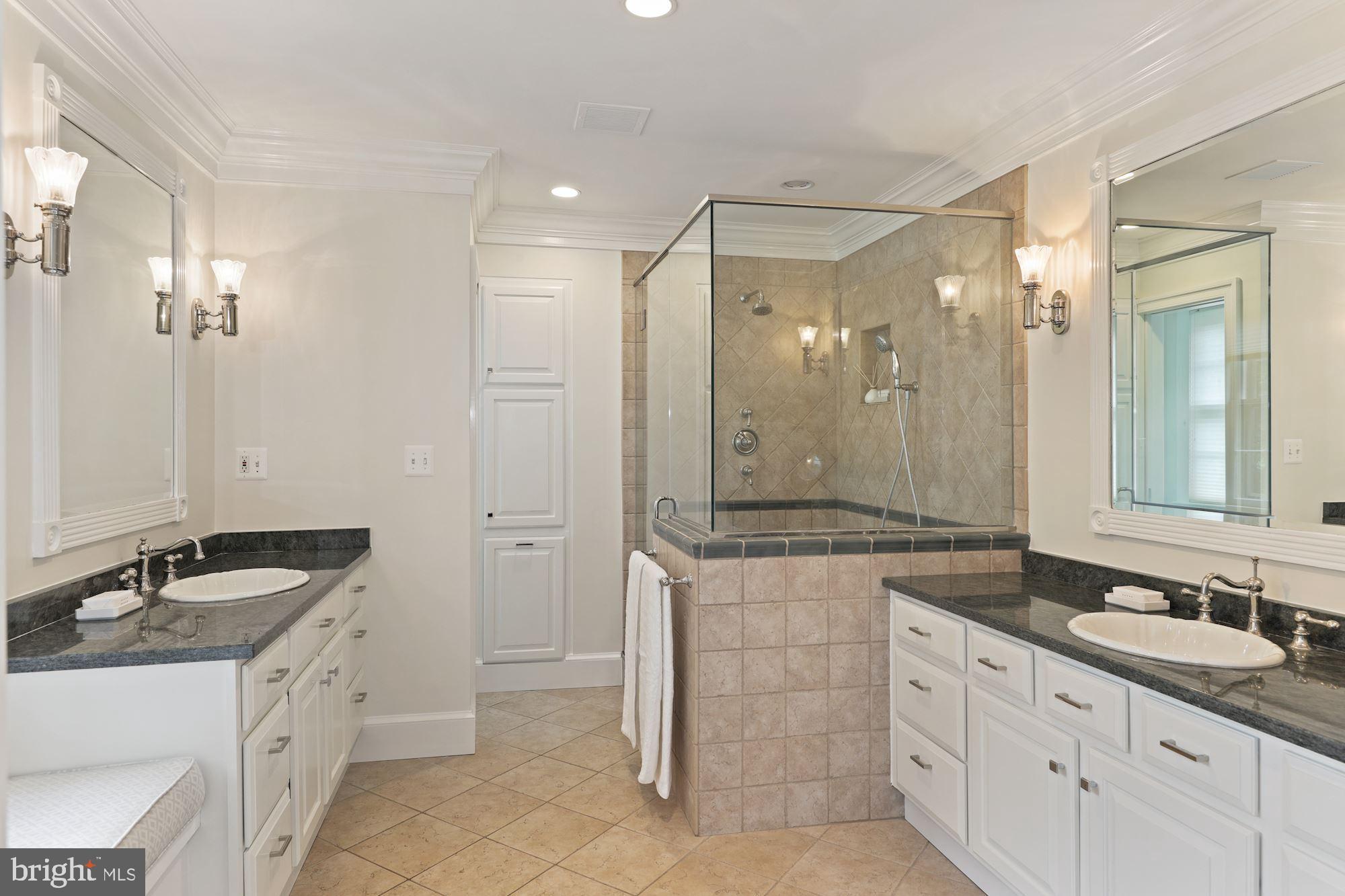 RIVER FALLS - Residential