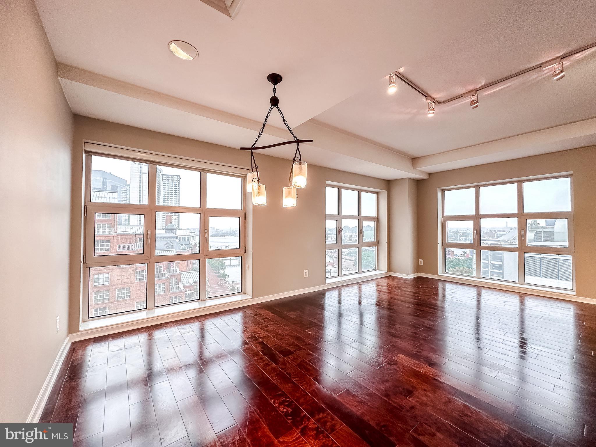 250 PRESIDENT STREET 802