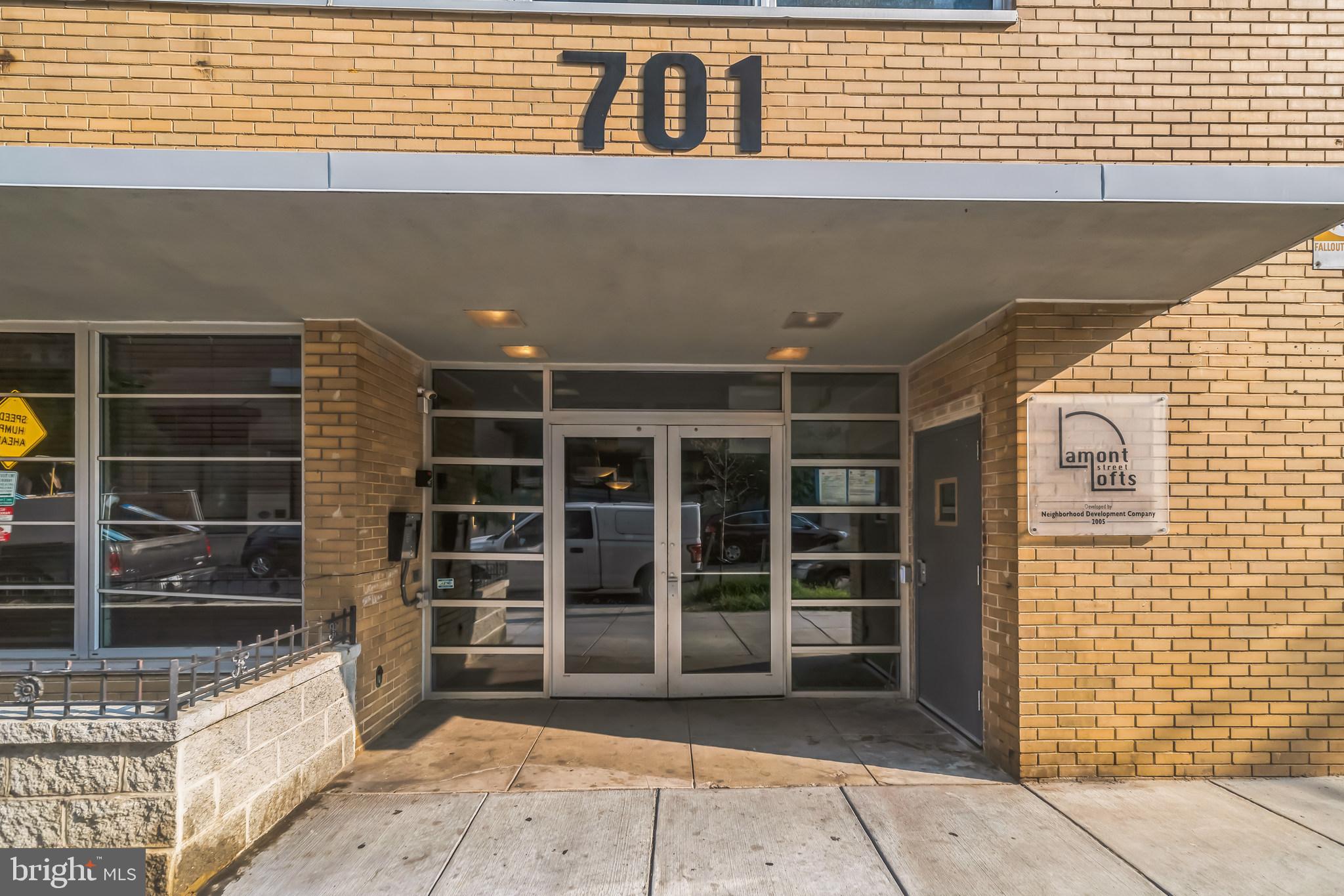 Photo 1 of 30 — 701 LAMONT STREET NW 20, WASHINGTON, DC 20010