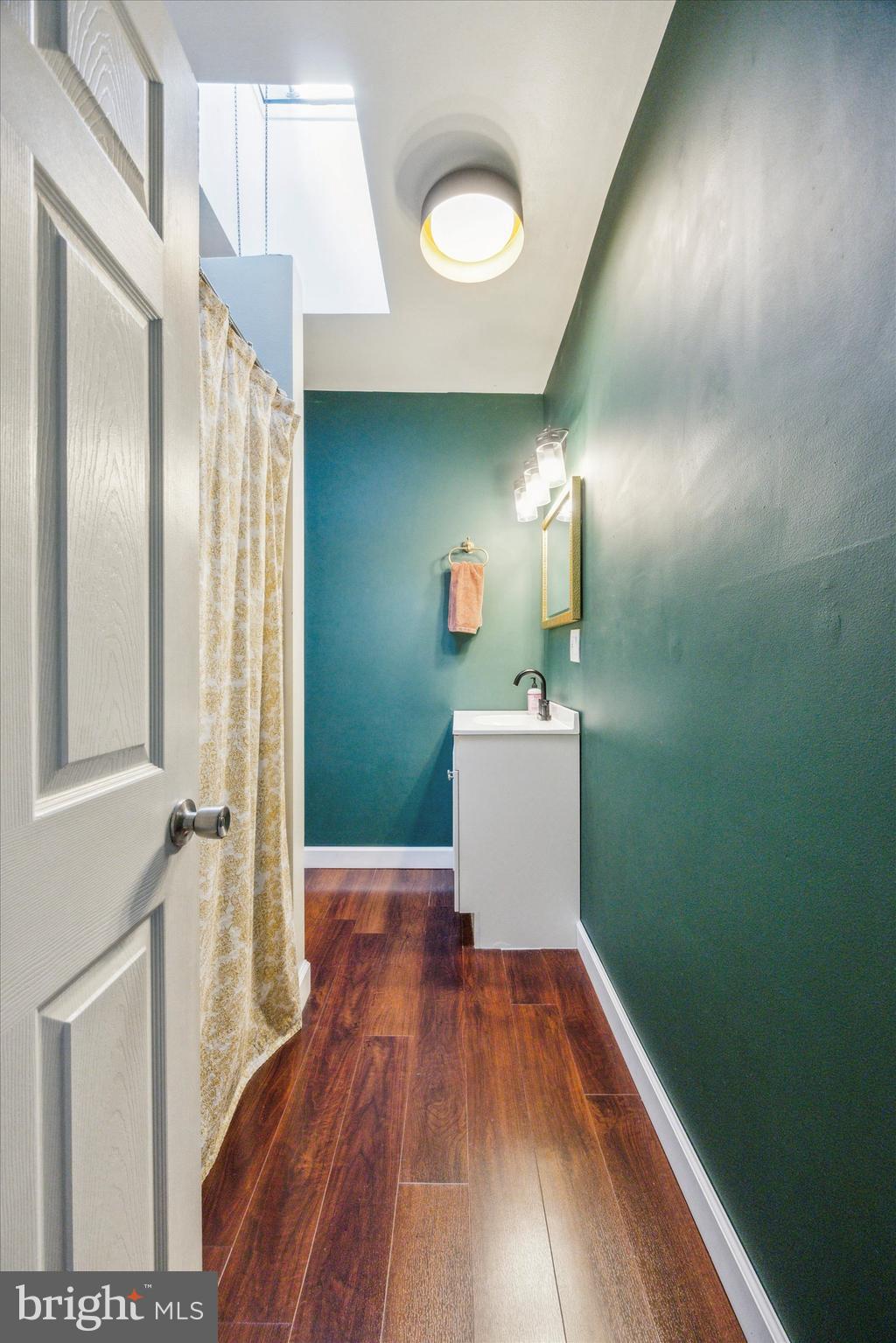 MANAYUNK - Residential Lease