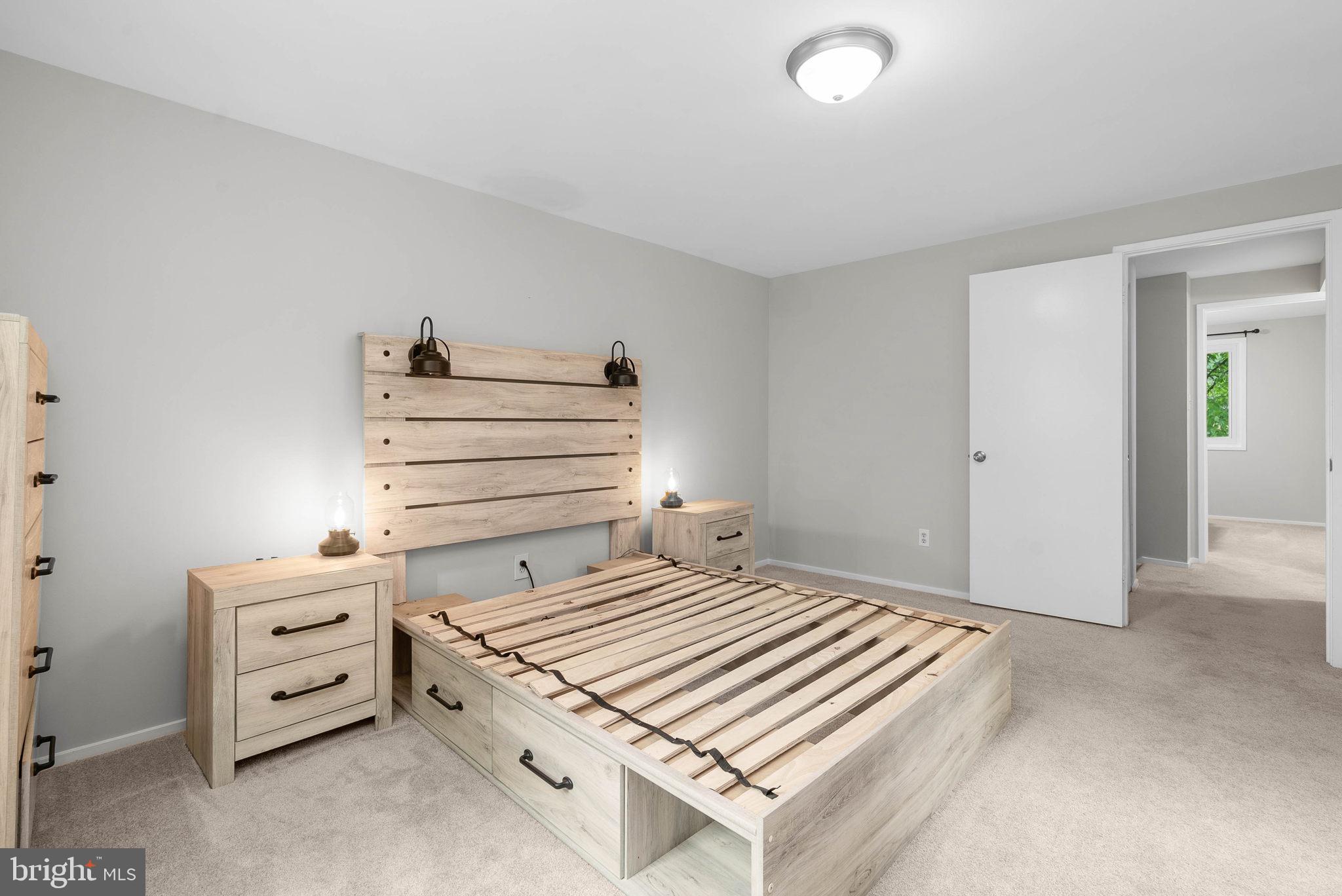 STEDWICK TOWNHOUSES - Residential Lease