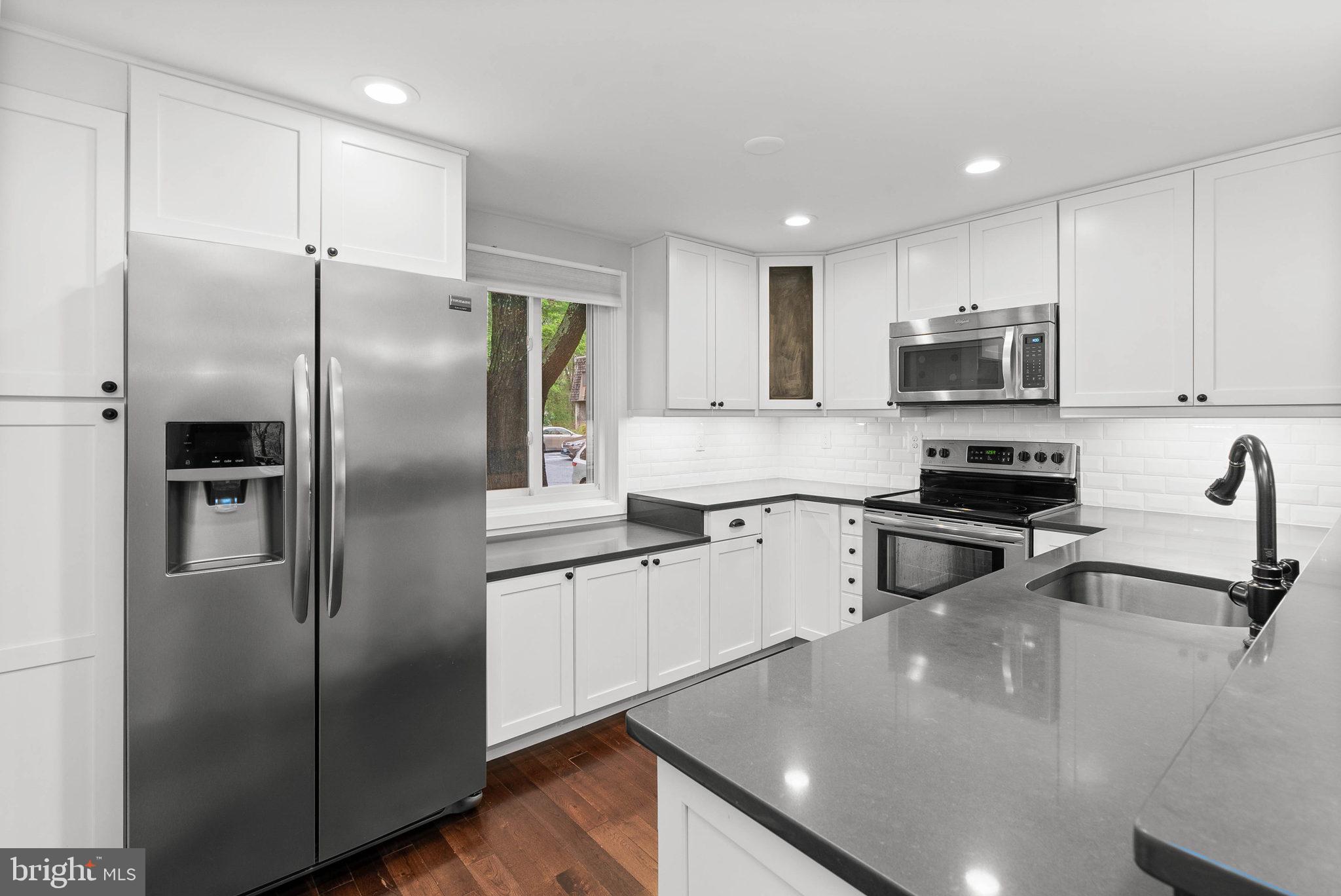 STEDWICK TOWNHOUSES - Residential Lease